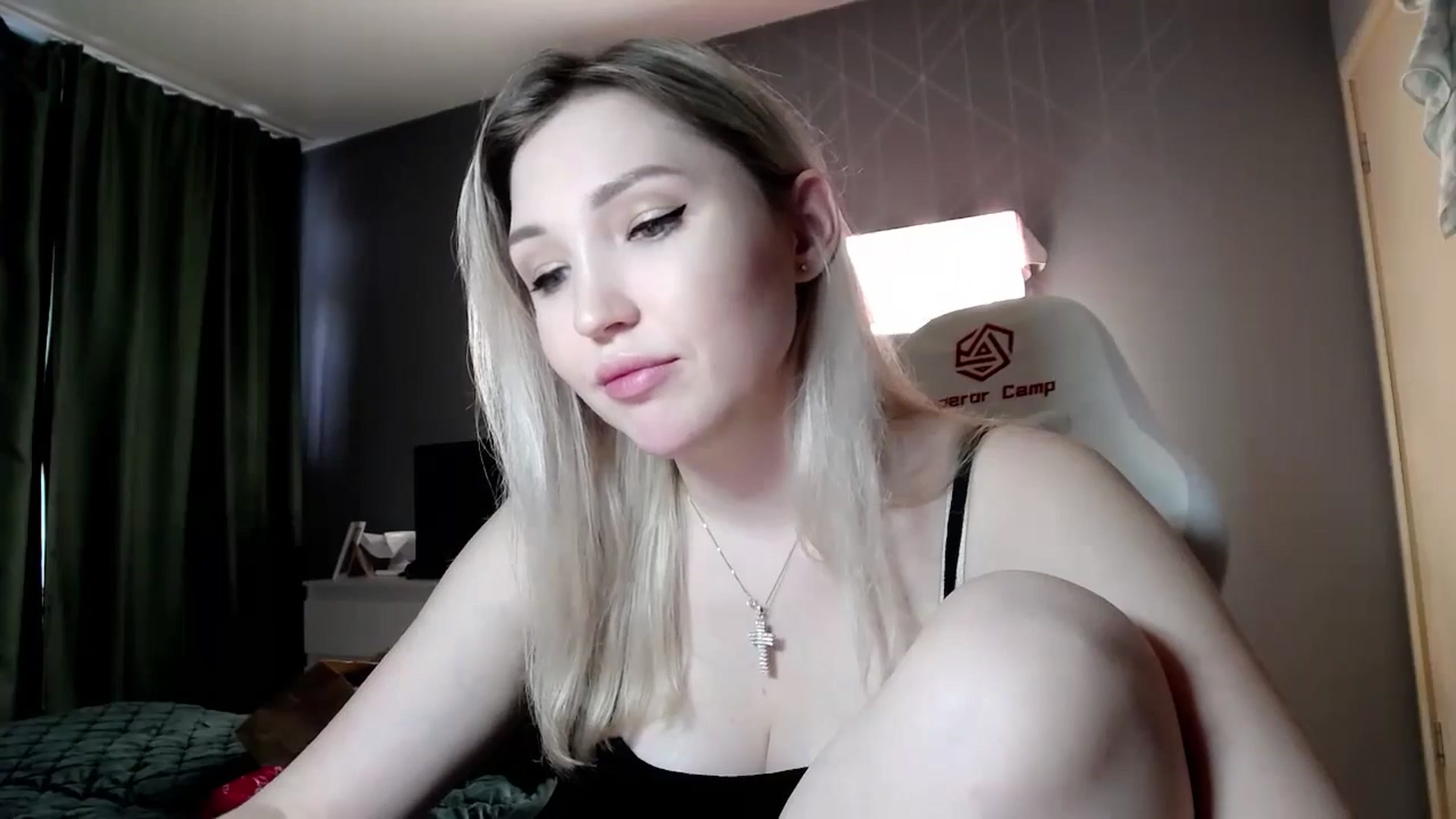 Gallery image thumbnail from Ashley_cutie_'s myfreecams stream on, 06/20/2024, 11:46 image 8 of 20