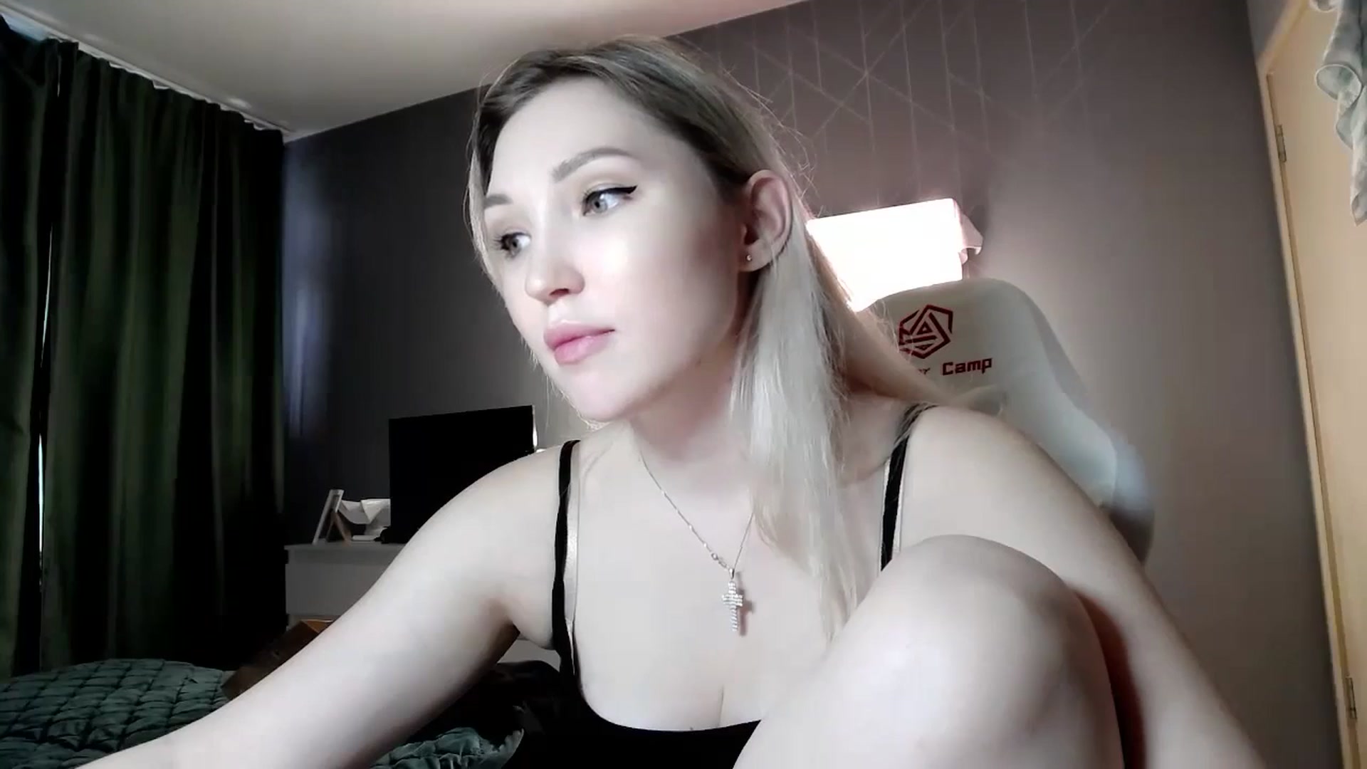 Gallery image thumbnail from Ashley_cutie_'s myfreecams stream on, 06/20/2024, 11:46 image 10 of 20
