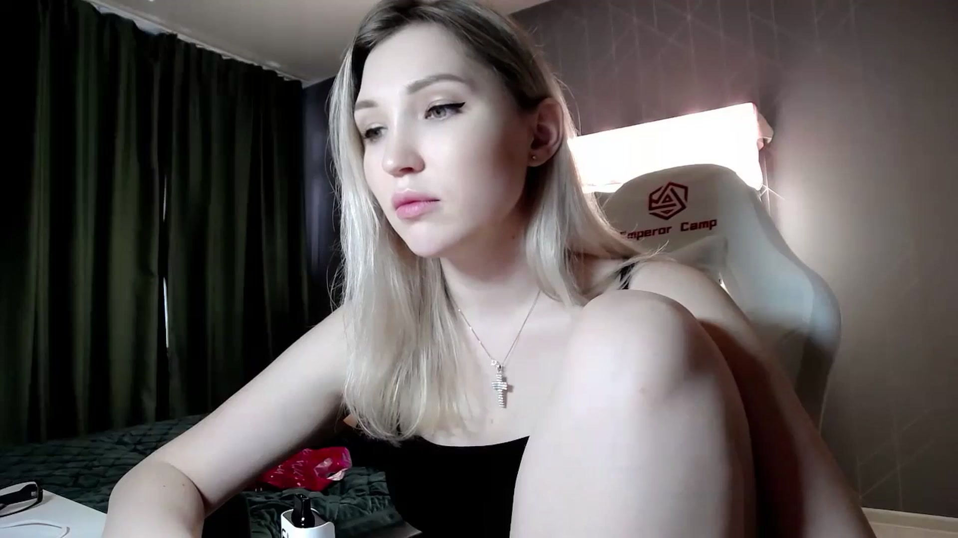 Gallery image thumbnail from Ashley_cutie_'s myfreecams stream on, 06/20/2024, 13:30 image 11 of 20