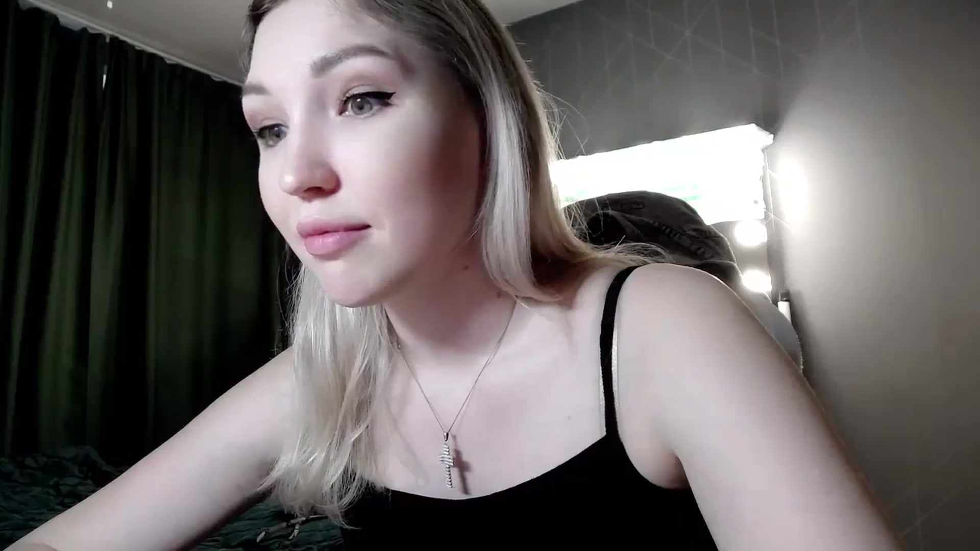 Gallery image thumbnail from Ashley_cutie_'s myfreecams stream on, 06/21/2024, 14:26 image 5 of 20