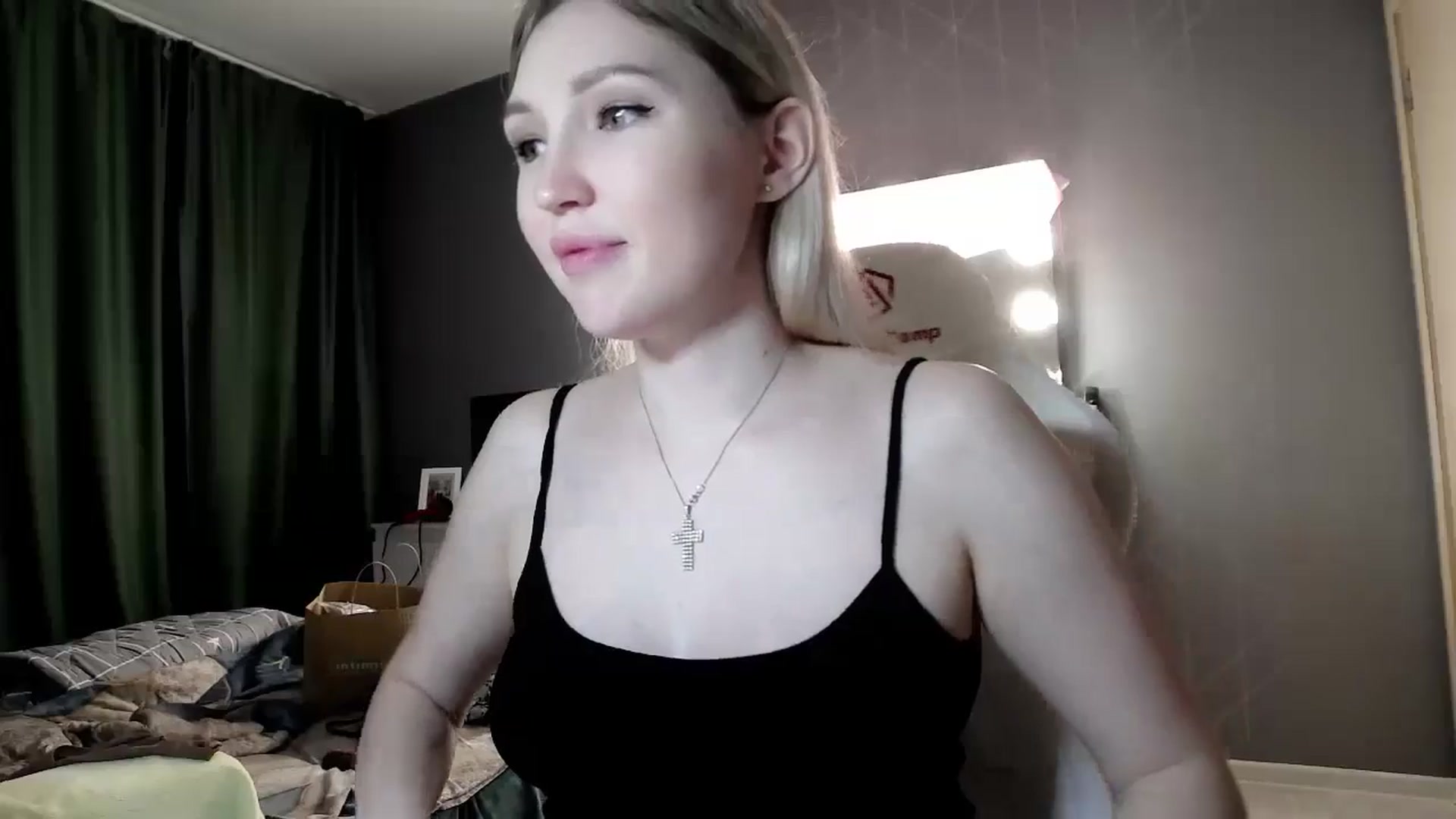 Gallery image thumbnail from Ashley_cutie_'s myfreecams stream on, 06/22/2024, 16:45 image 9 of 20