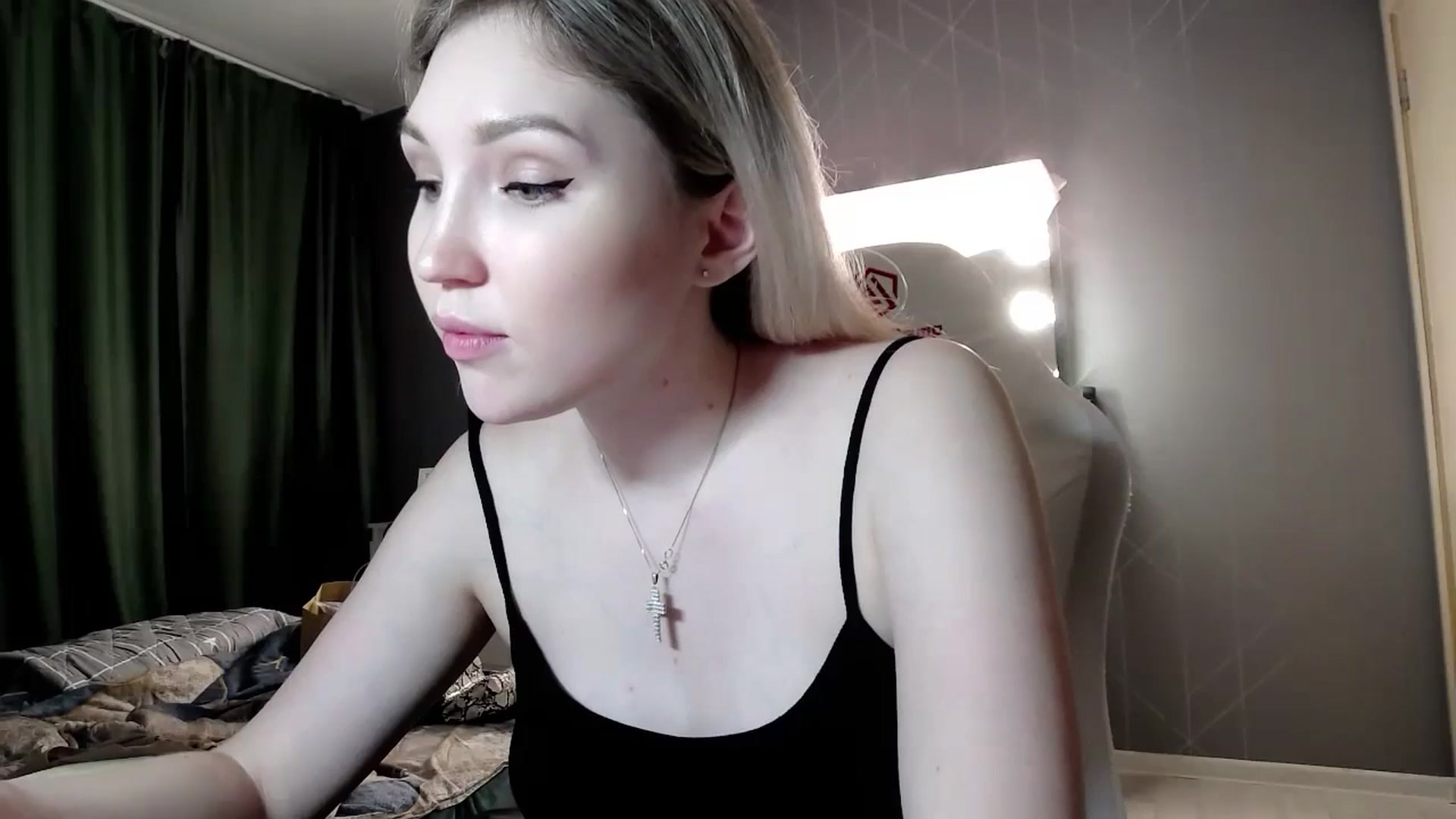 Gallery image thumbnail from Ashley_cutie_'s myfreecams stream on, 06/22/2024, 16:45 image 13 of 20