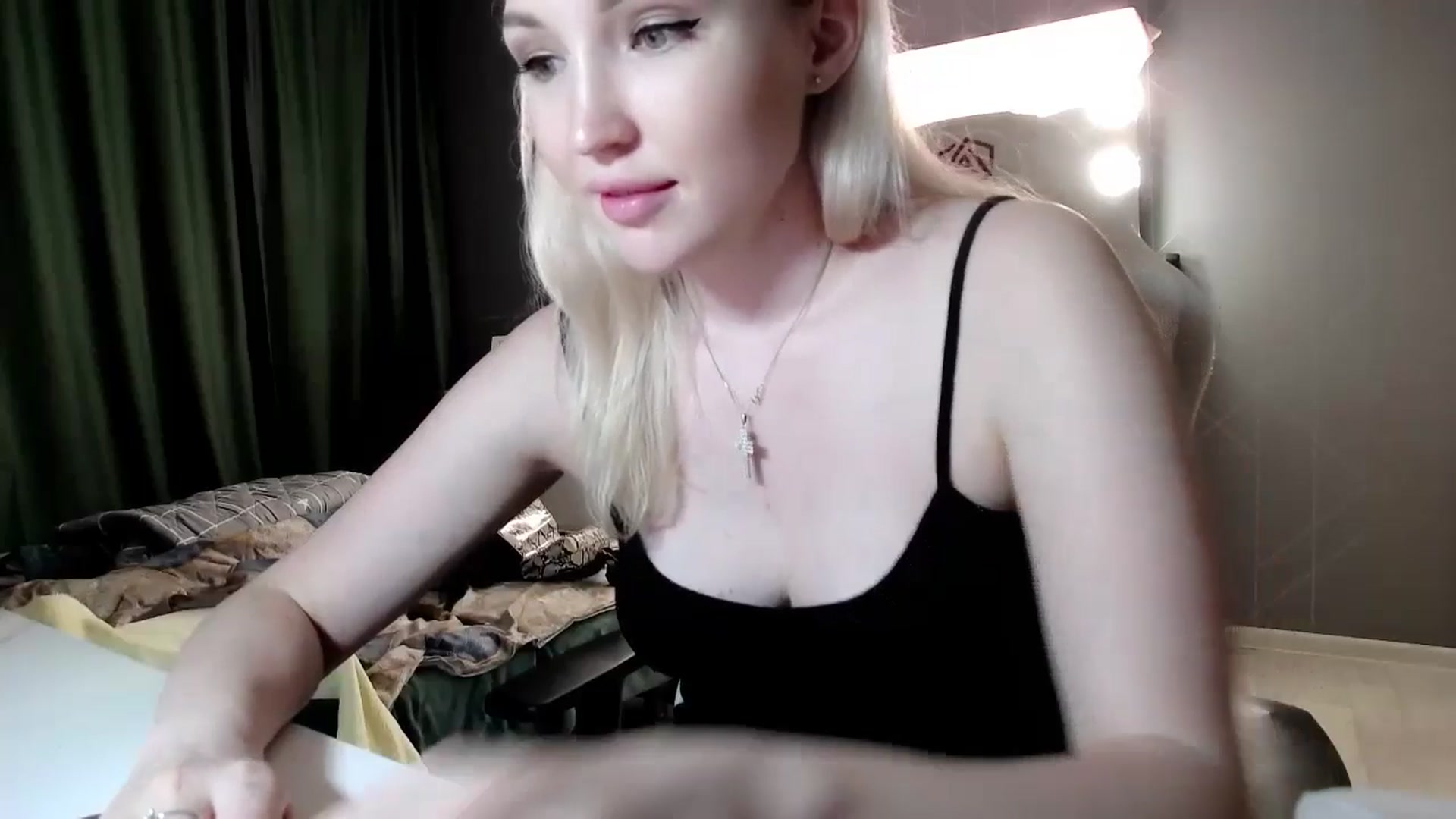 Gallery image thumbnail from Ashley_cutie_'s myfreecams stream on, 06/22/2024, 16:45 image 15 of 20