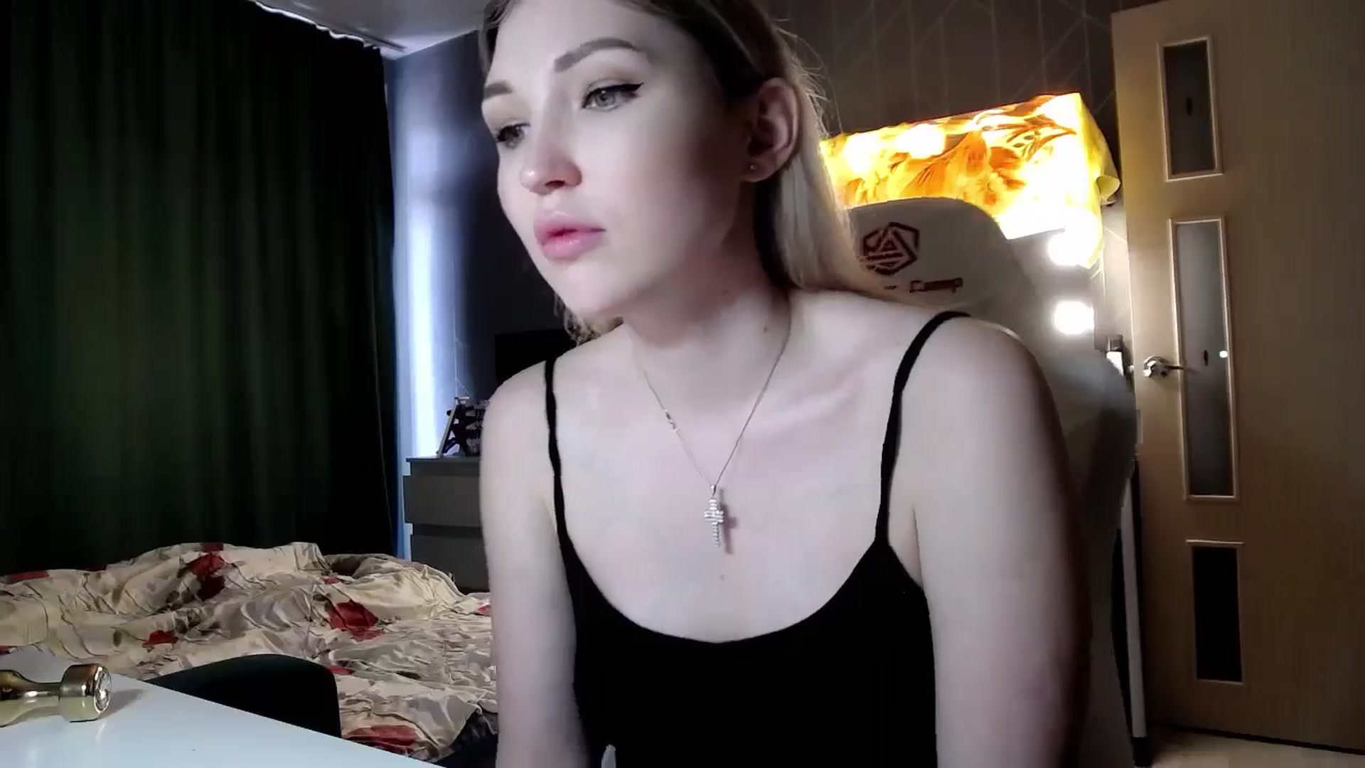 Gallery image thumbnail from Ashley_cutie_'s myfreecams stream on, 06/24/2024, 10:40 image 5 of 20