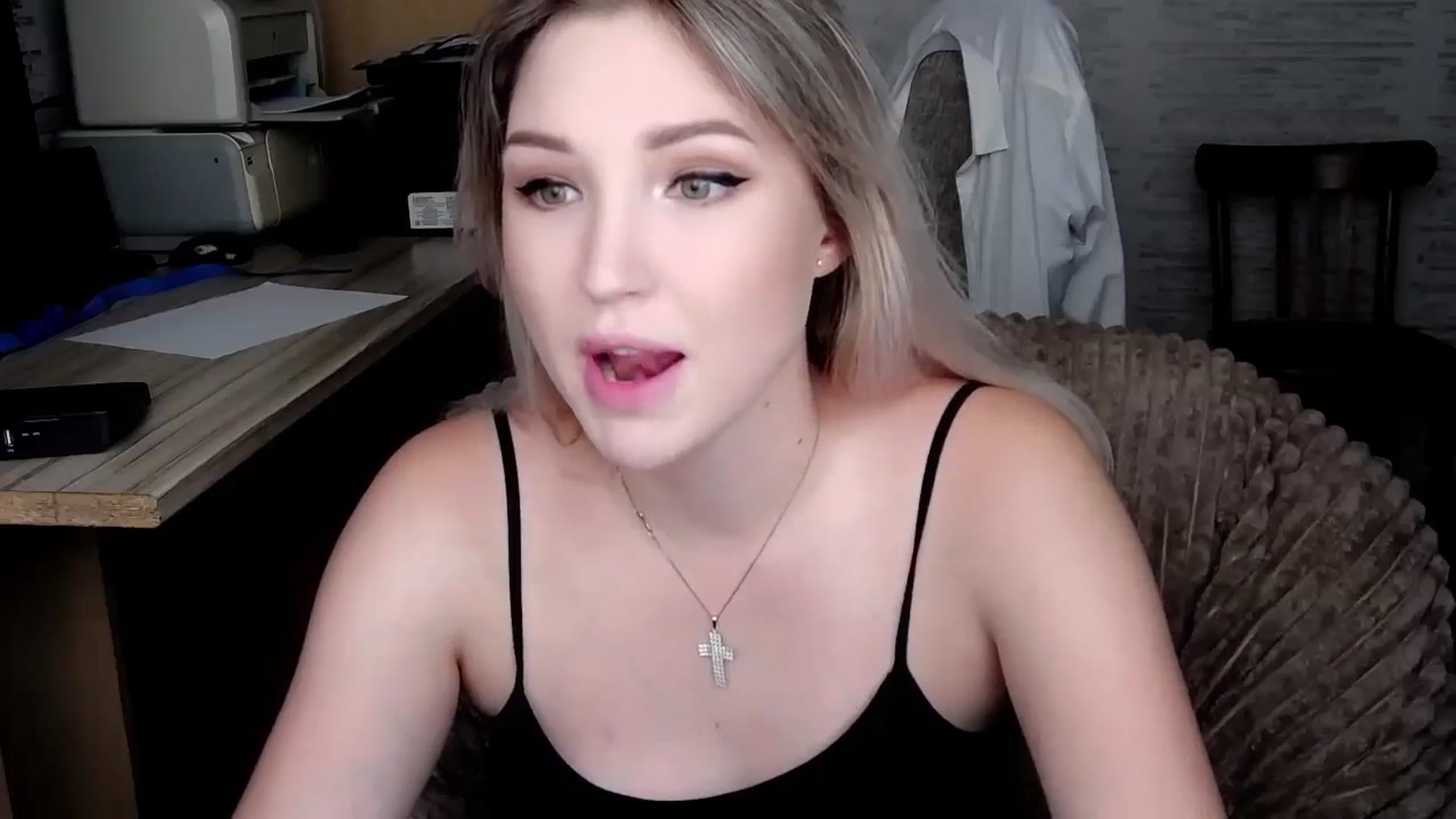 Gallery image thumbnail from Ashley_cutie_'s myfreecams stream on, 08/22/2024, 07:49 image 11 of 20