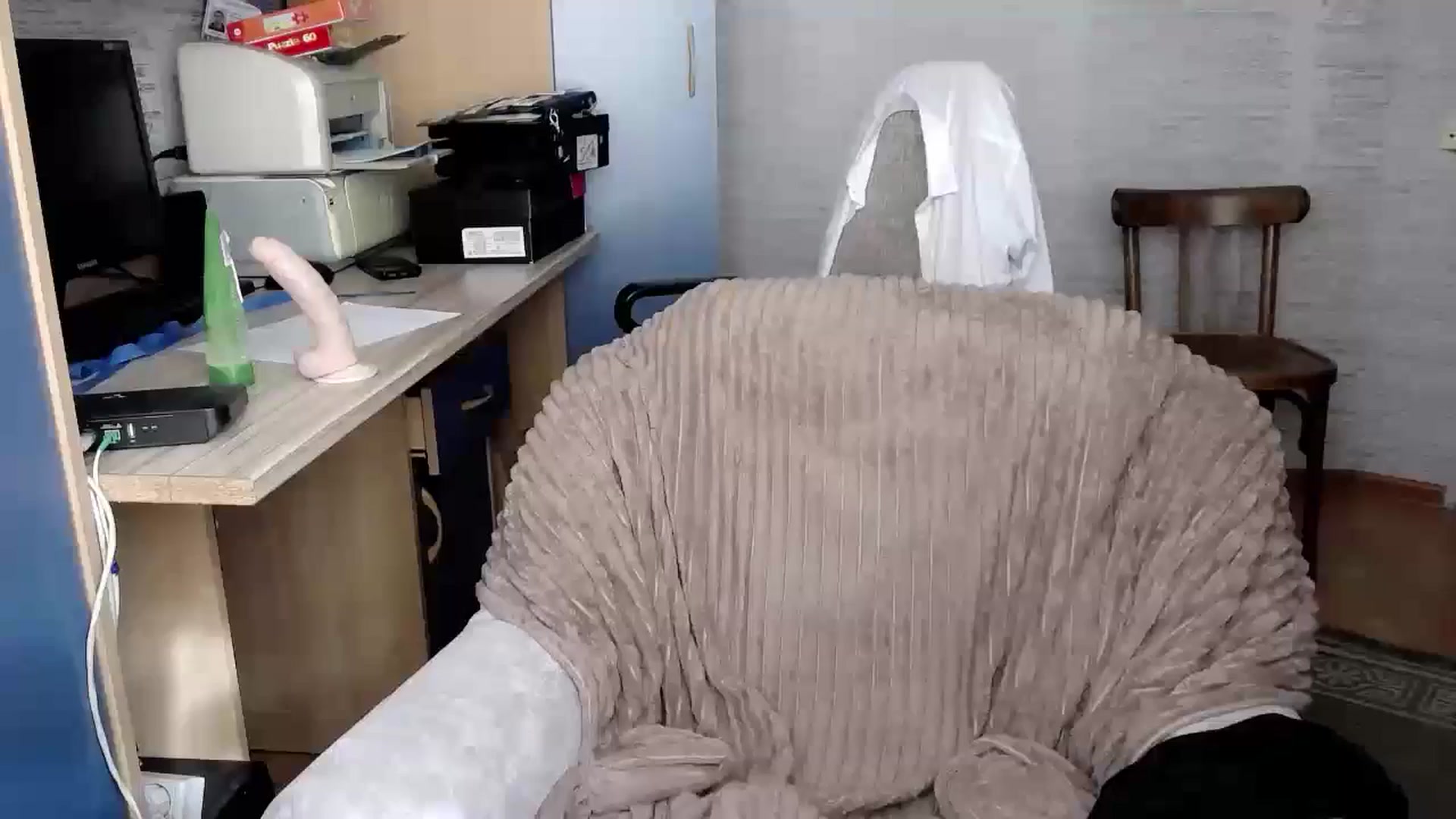 Gallery image thumbnail from Ashley_cutie_'s myfreecams stream on, 08/22/2024, 09:08 image 3 of 20