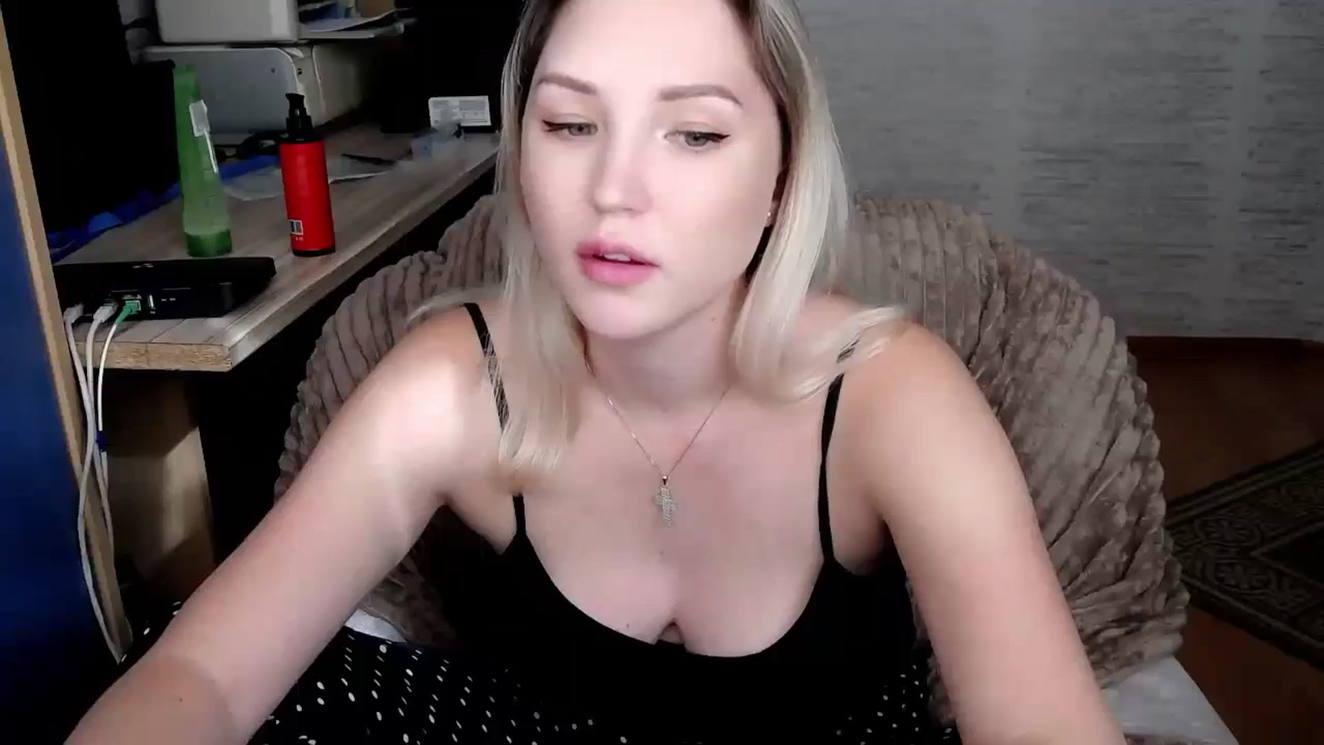 Gallery image thumbnail from Ashley_cutie_'s myfreecams stream on, 08/27/2024, 09:53 image 2 of 20
