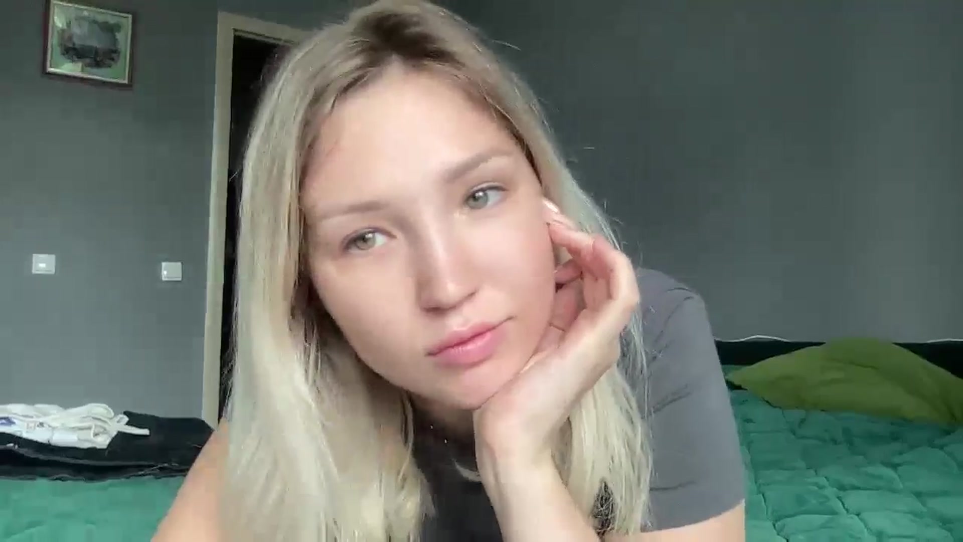 Gallery image thumbnail from Ashley_cutie_'s myfreecams stream on, 08/30/2024, 08:34 image 12 of 20