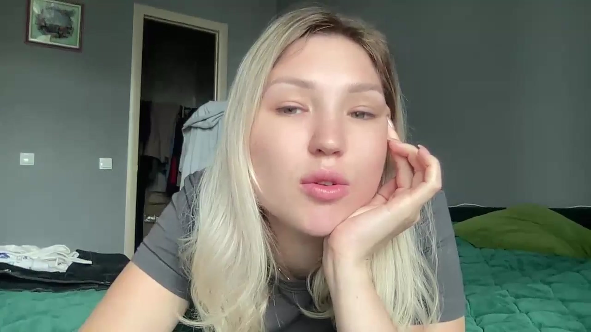 Gallery image thumbnail from Ashley_cutie_'s myfreecams stream on, 08/30/2024, 08:34 image 13 of 20