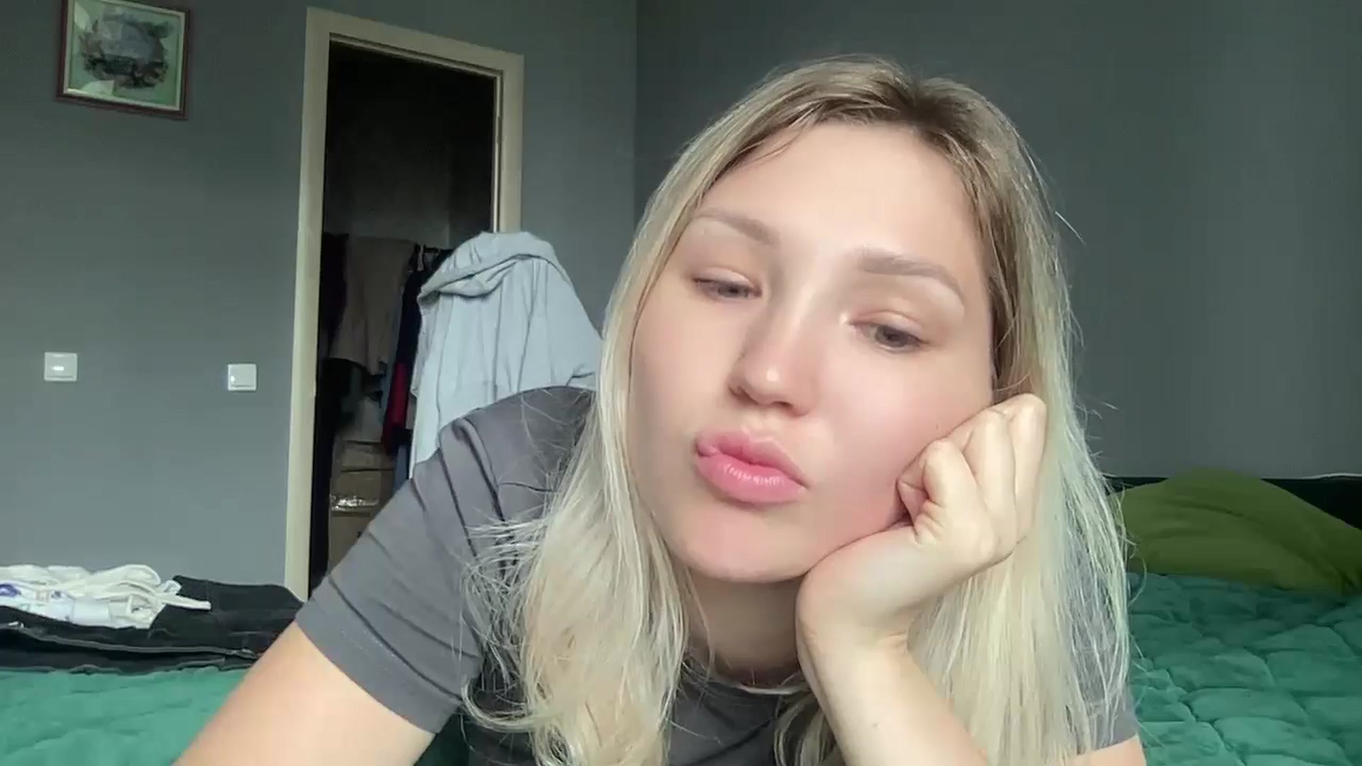 Gallery image thumbnail from Ashley_cutie_'s myfreecams stream on, 08/30/2024, 08:34 image 15 of 20