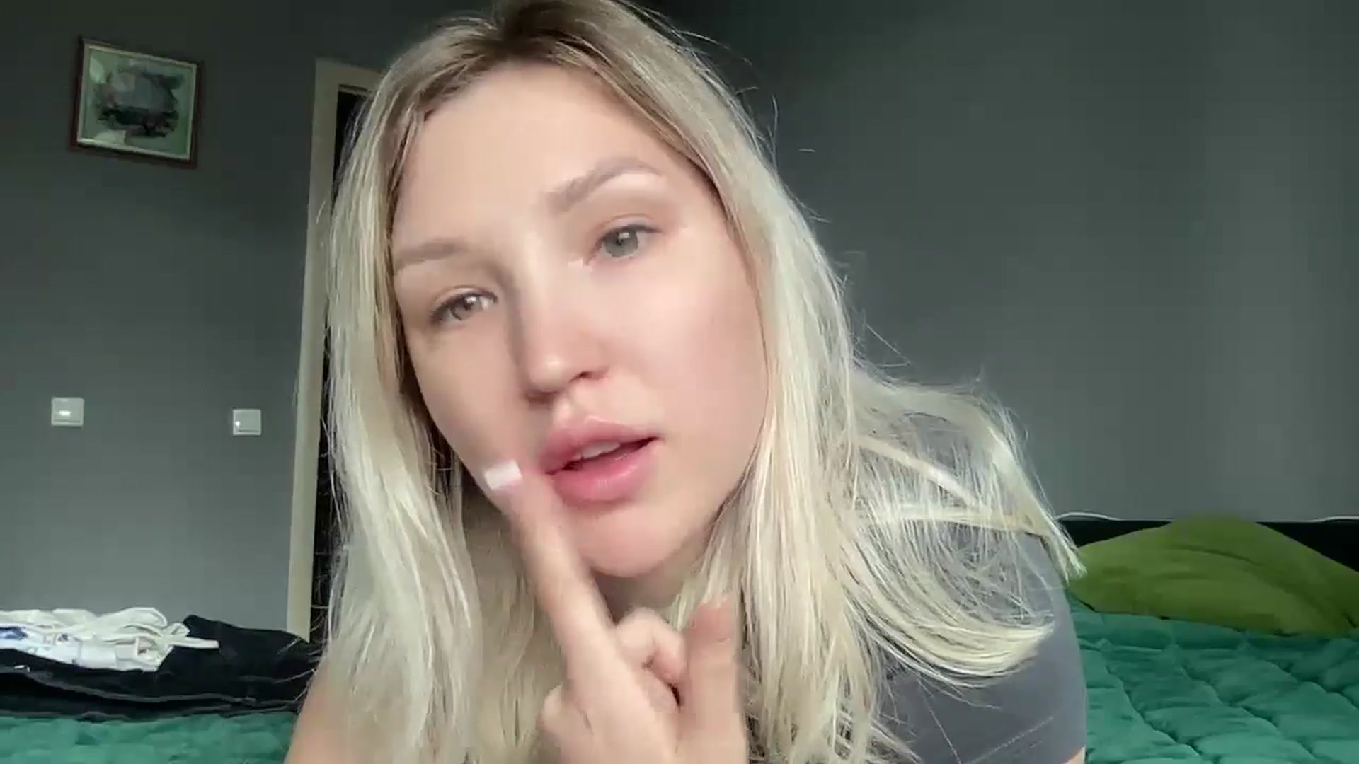 Gallery image thumbnail from Ashley_cutie_'s myfreecams stream on, 08/30/2024, 08:34 image 18 of 20