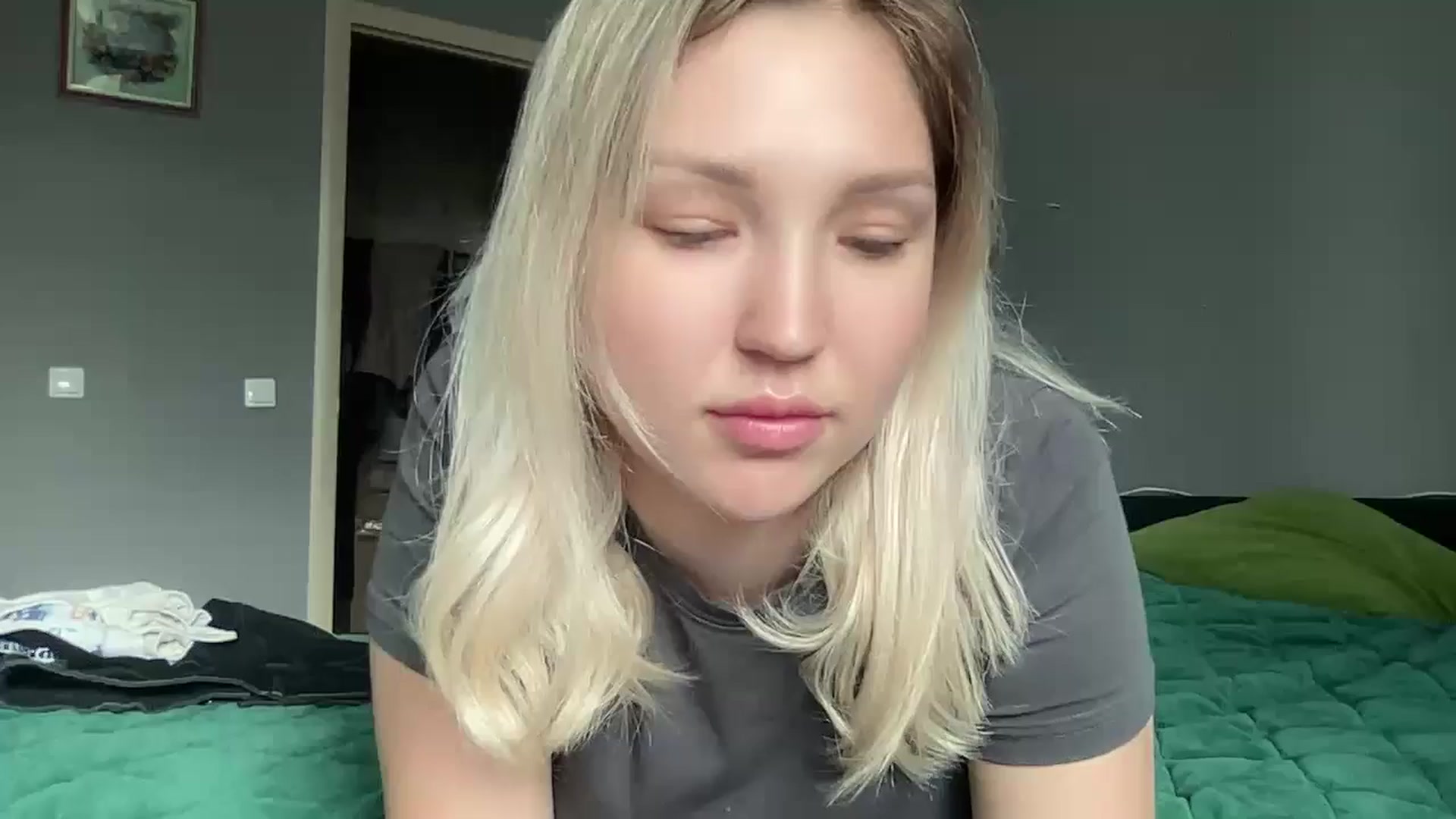 Gallery image thumbnail from Ashley_cutie_'s myfreecams stream on, 08/30/2024, 08:34 image 1 of 20