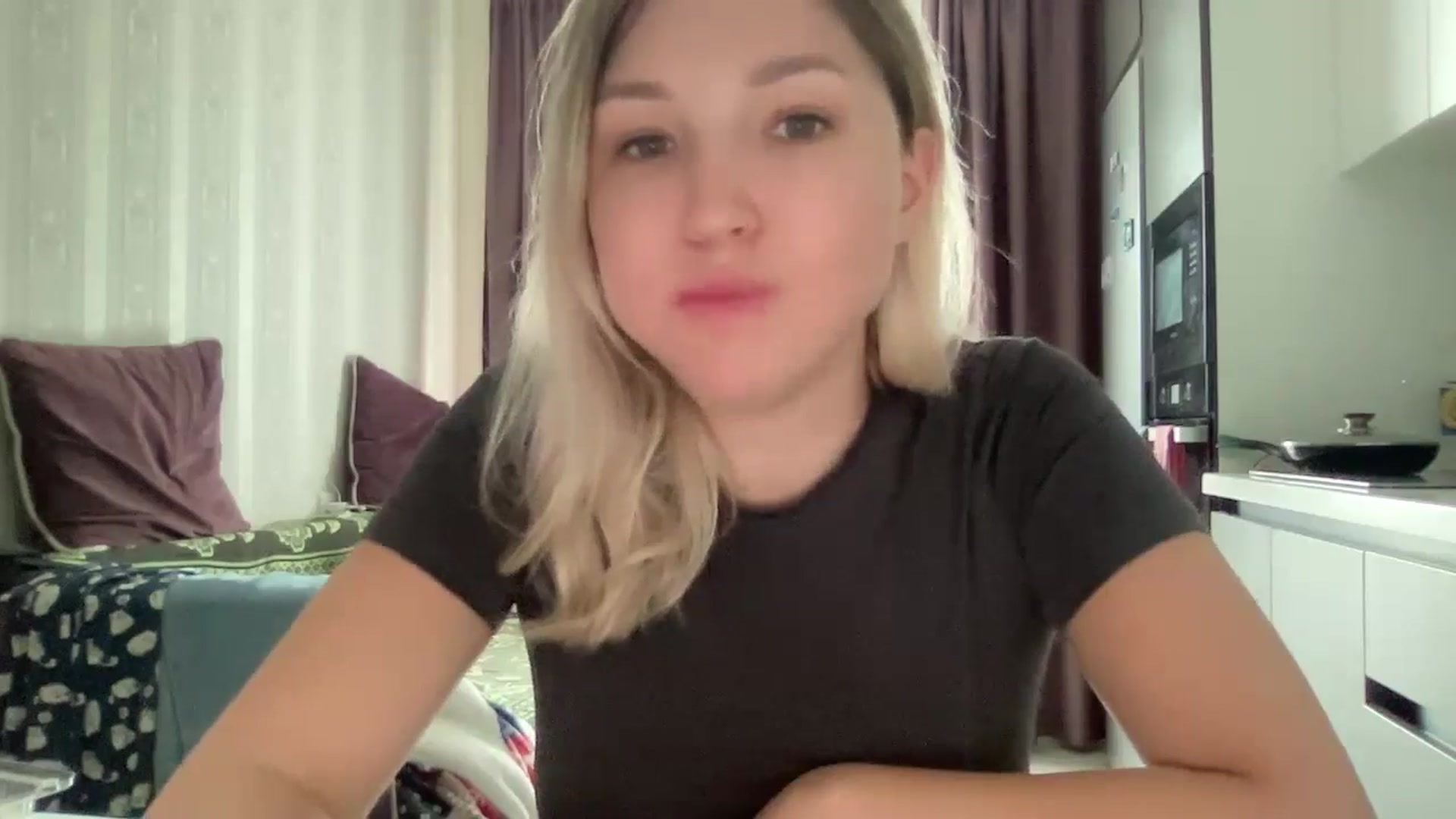 Gallery image thumbnail from Ashley_cutie_'s myfreecams stream on, 08/30/2024, 09:40 image 7 of 20