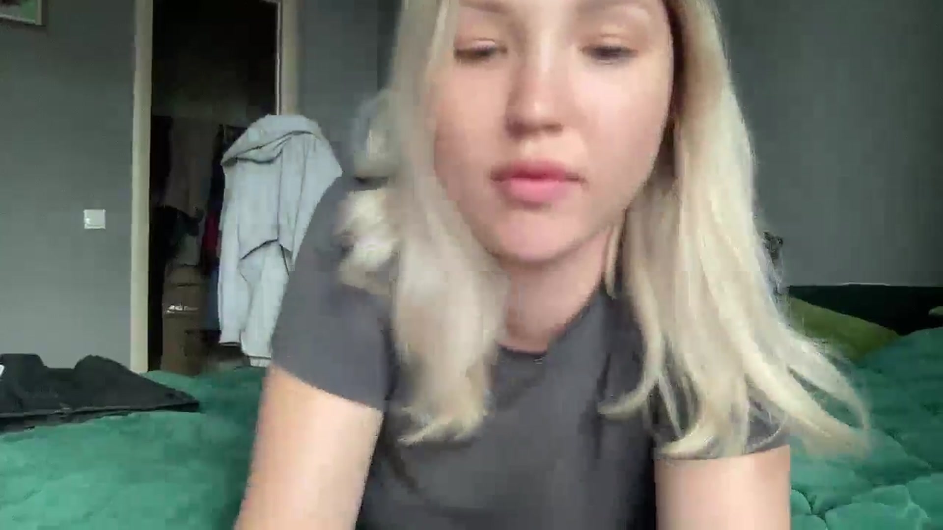 Gallery image thumbnail from Ashley_cutie_'s myfreecams stream on, 08/30/2024, 09:40 image 15 of 20