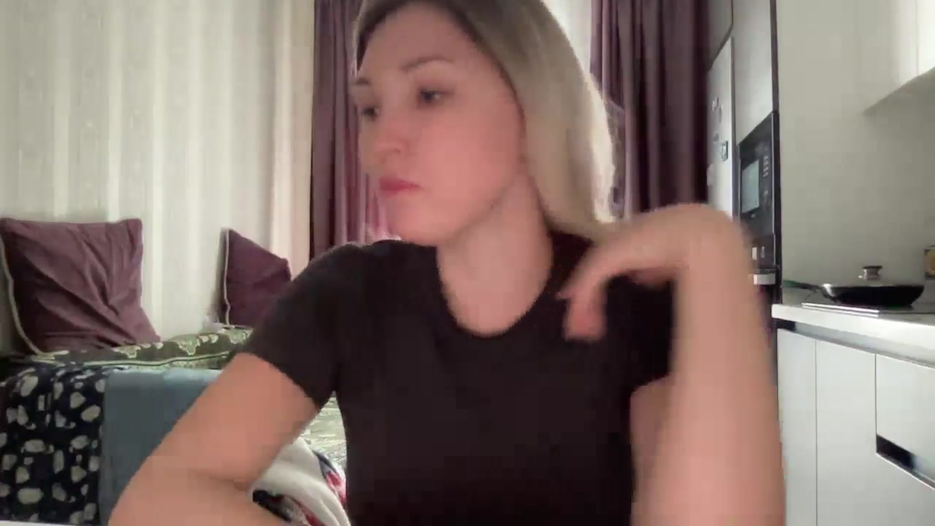 Gallery image thumbnail from Ashley_cutie_'s myfreecams stream on, 08/30/2024, 09:40 image 9 of 20