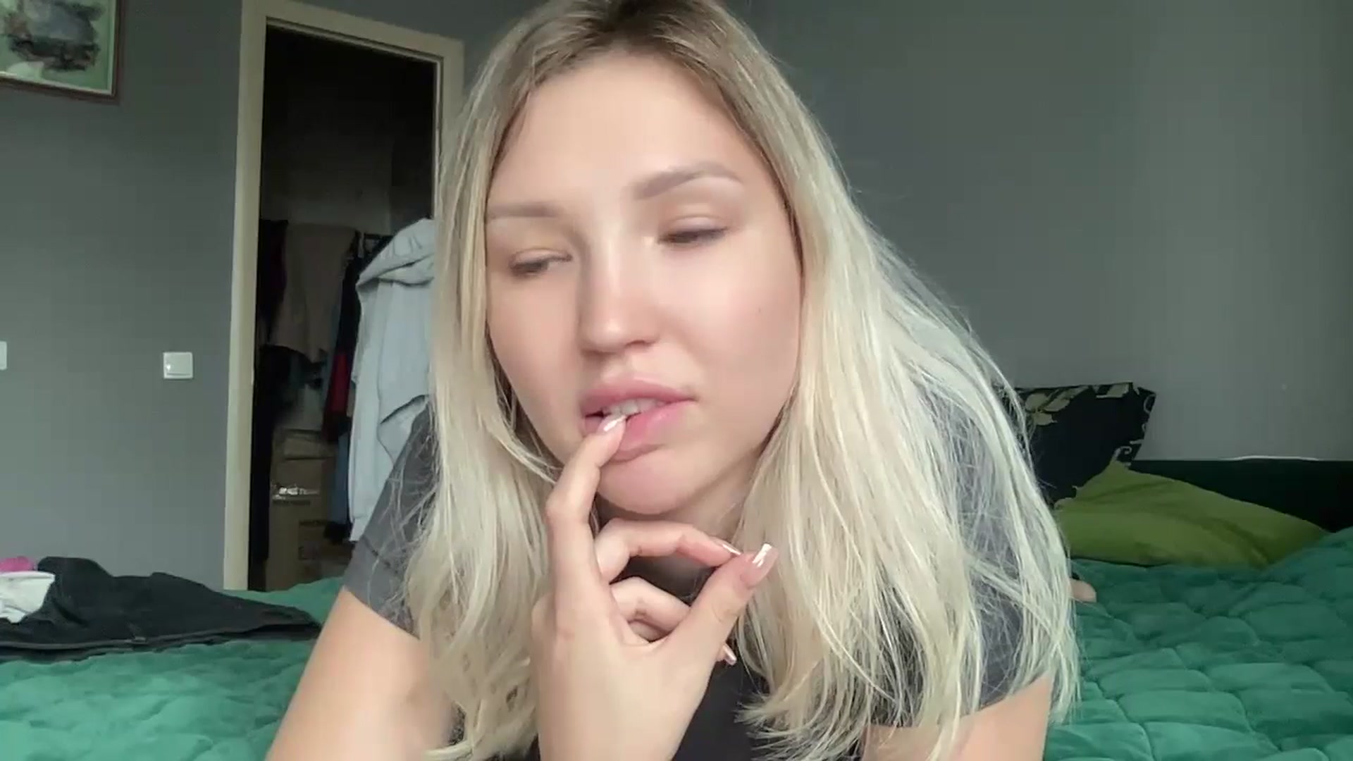 Gallery image thumbnail from Ashley_cutie_'s myfreecams stream on, 08/30/2024, 09:40 image 20 of 20