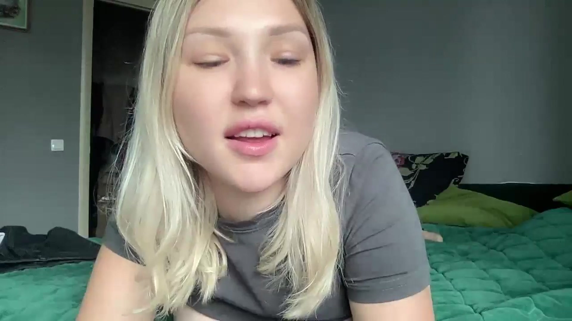 Gallery image thumbnail from Ashley_cutie_'s myfreecams stream on, 08/30/2024, 09:40 image 17 of 20