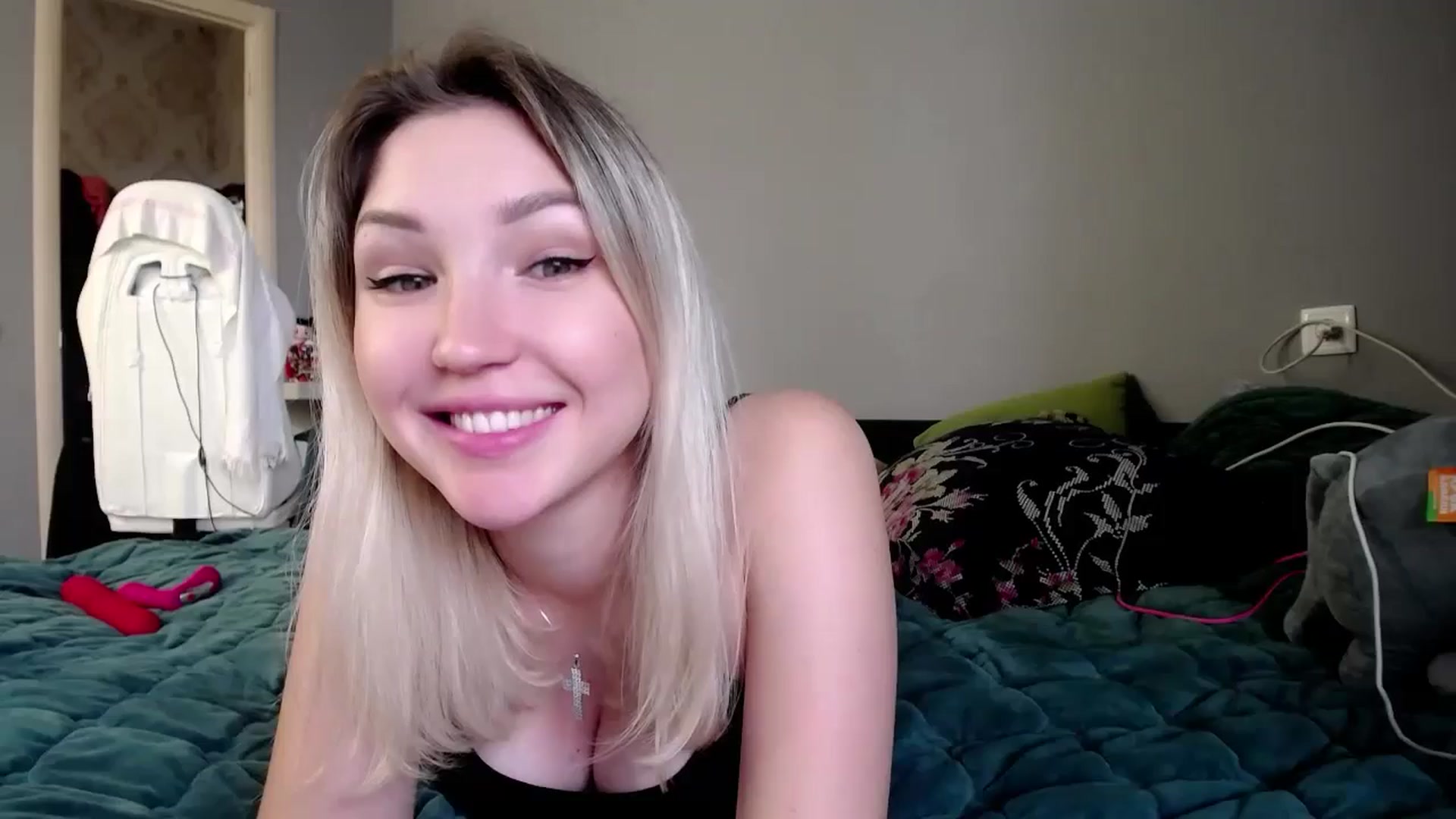 Gallery image thumbnail from Ashley_cutie_'s myfreecams stream on, 09/05/2024, 08:43 image 12 of 20