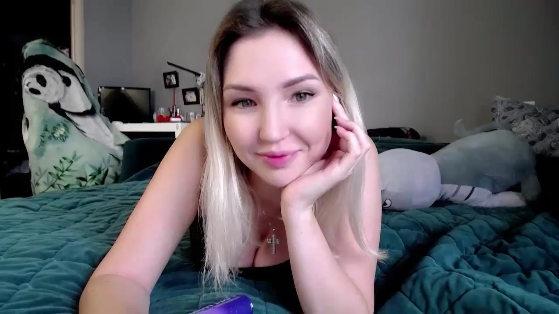 Gallery image thumbnail from Ashley_cutie_'s myfreecams stream on, 09/06/2024, 07:10 image 7 of 20