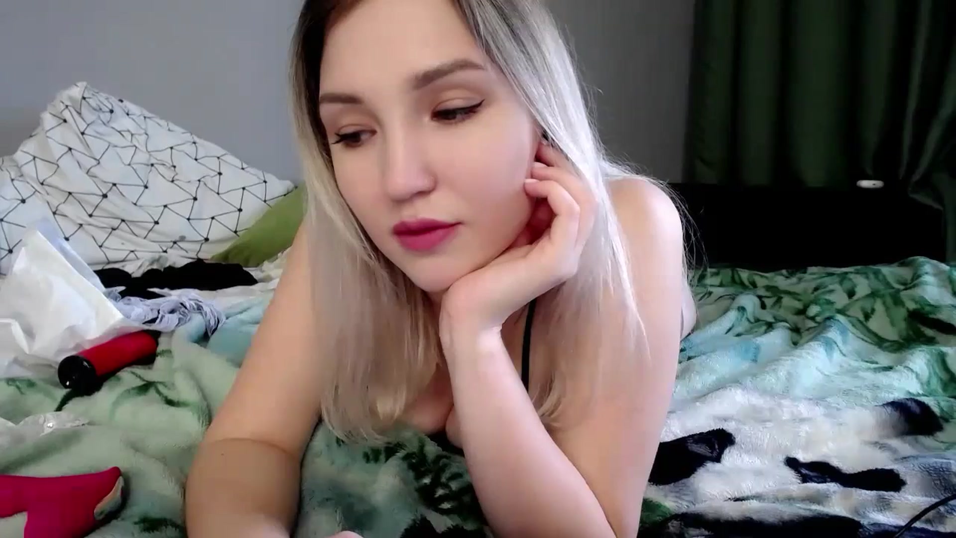 Gallery image thumbnail from Ashley_cutie_'s myfreecams stream on, 09/25/2024, 08:30 image 9 of 20