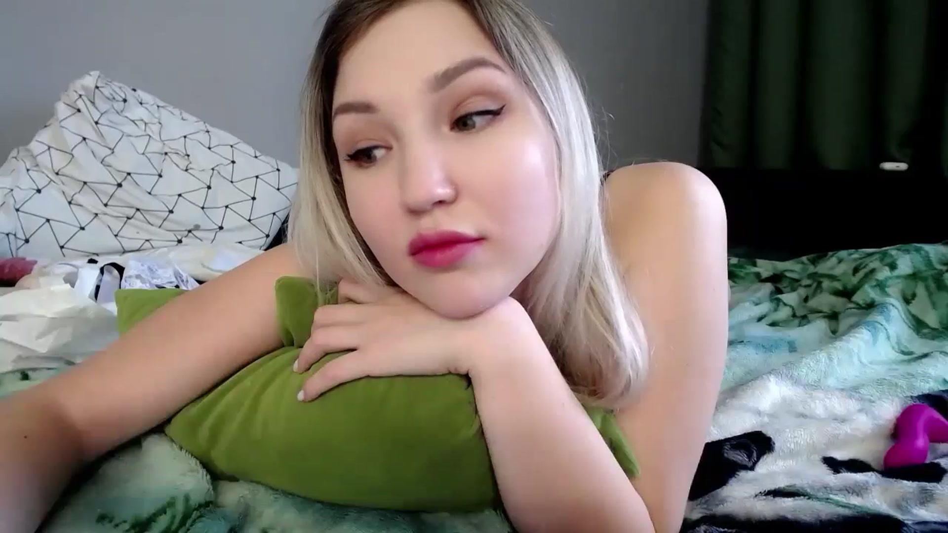 Gallery image thumbnail from Ashley_cutie_'s myfreecams stream on, 09/25/2024, 09:02 image 3 of 20