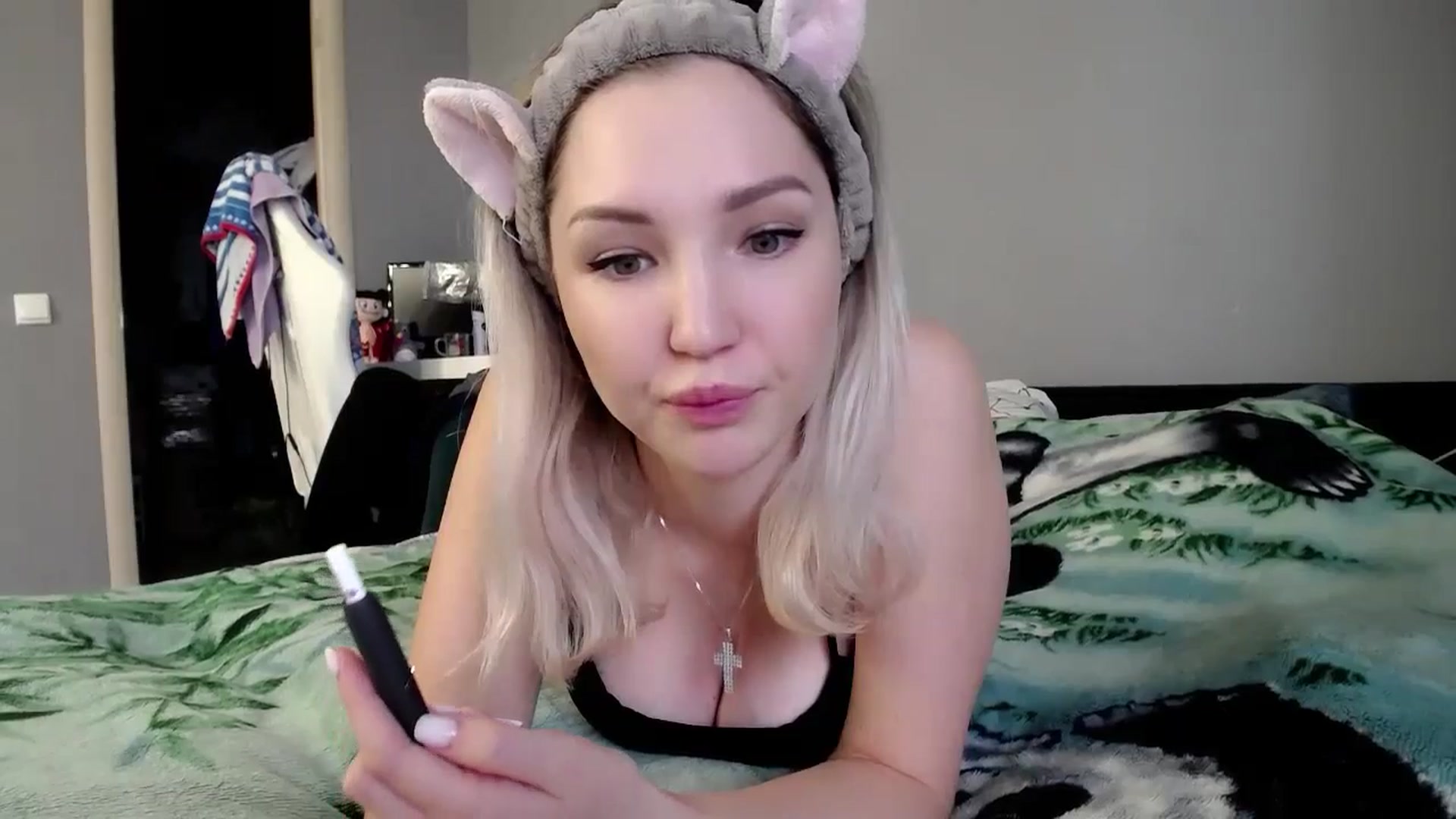 Gallery image thumbnail from Ashley_cutie_'s myfreecams stream on, 09/26/2024, 07:45 image 11 of 20