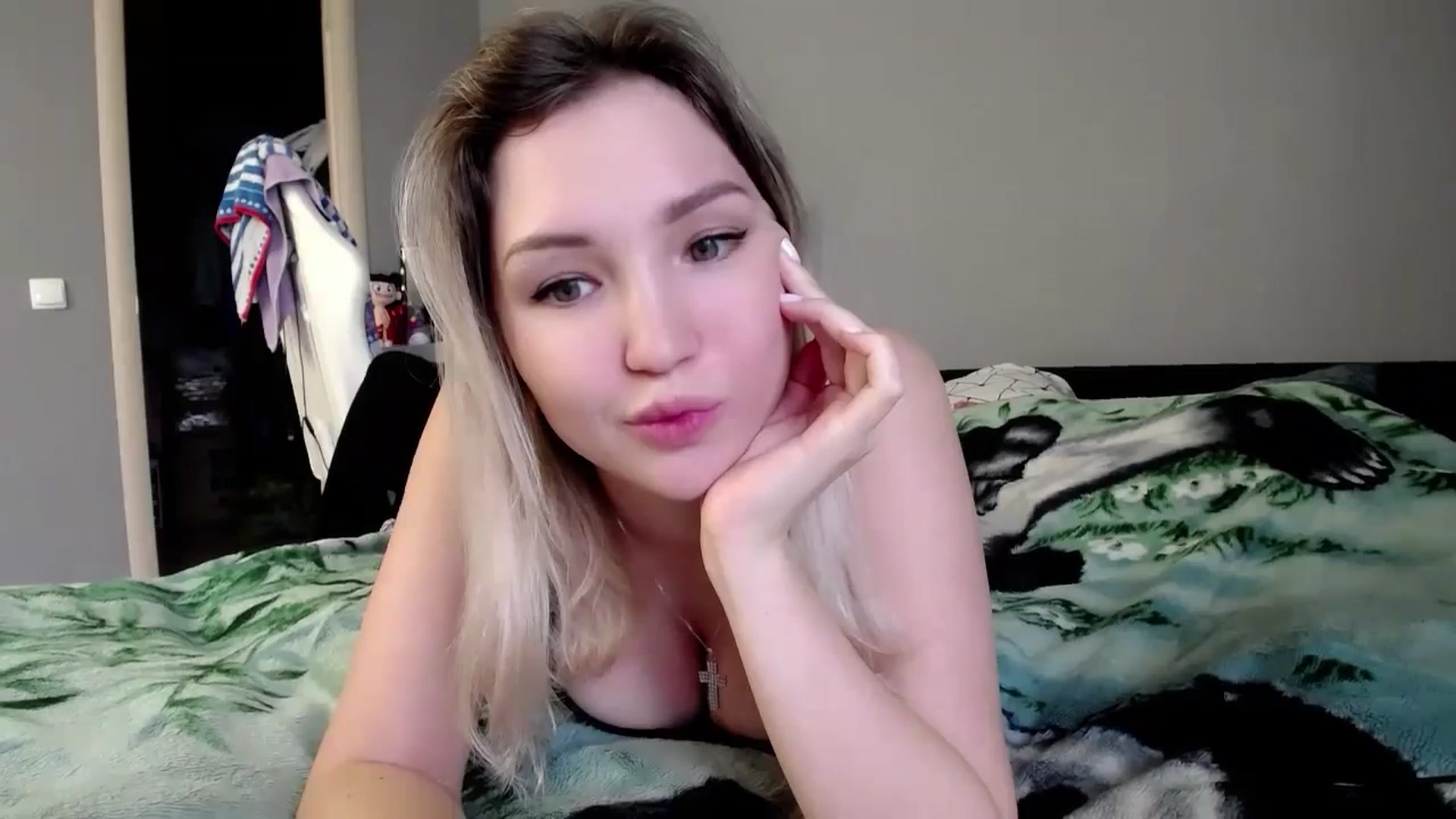 Gallery image thumbnail from Ashley_cutie_'s myfreecams stream on, 09/26/2024, 09:06 image 6 of 20