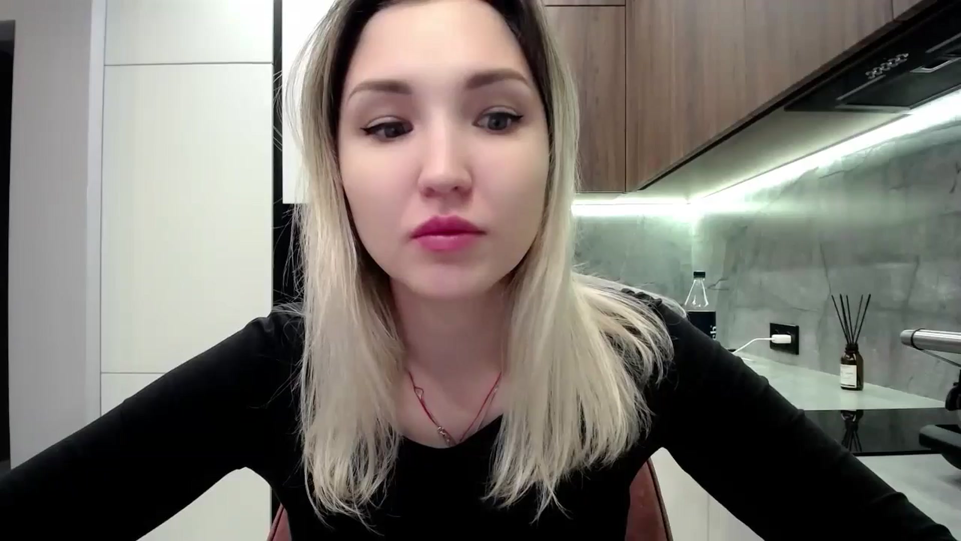 Gallery image thumbnail from Ashley_cutie_'s myfreecams stream on, 10/14/2024, 15:38 image 7 of 20