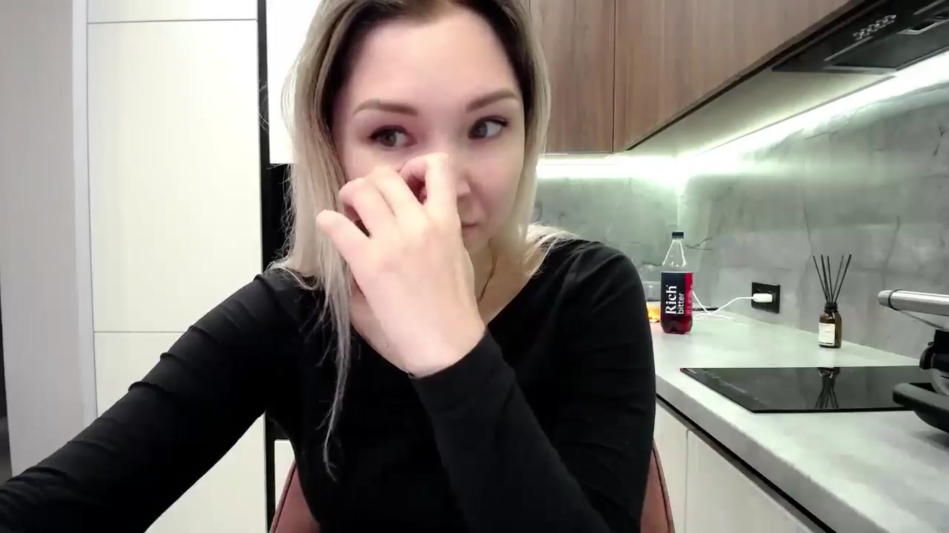 Gallery image thumbnail from Ashley_cutie_'s myfreecams stream on, 10/14/2024, 15:38 image 14 of 20
