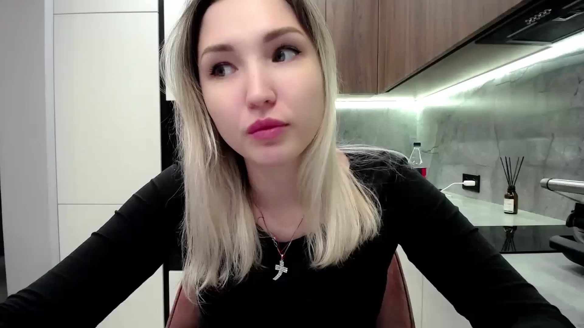 Gallery image thumbnail from Ashley_cutie_'s myfreecams stream on, 10/14/2024, 15:38 image 18 of 20