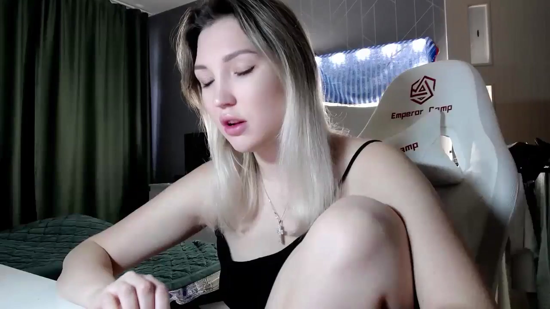 Gallery image thumbnail from Ashley_cutie_'s myfreecams stream on, 10/23/2024, 07:44 image 5 of 20