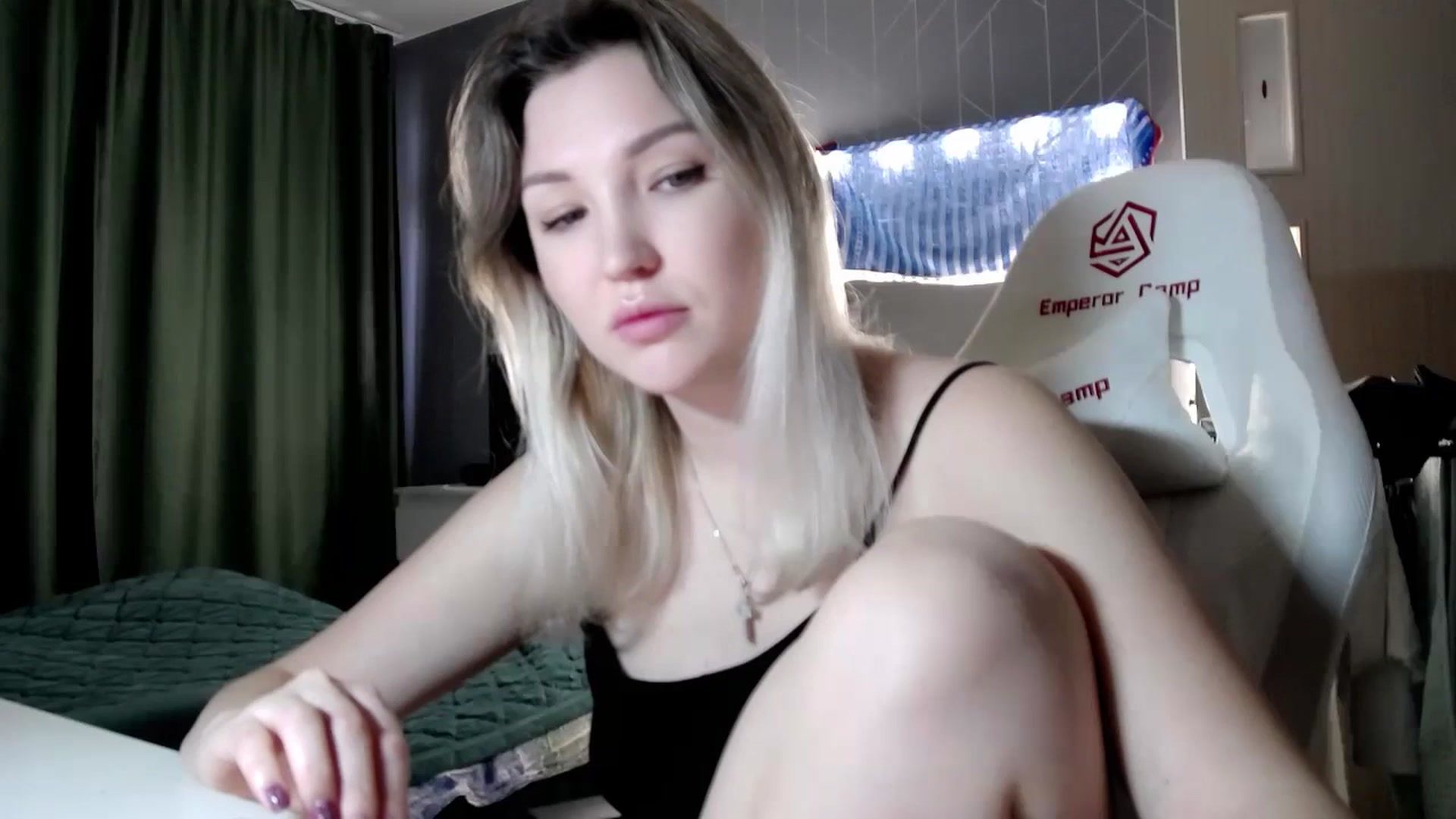 Gallery image thumbnail from Ashley_cutie_'s myfreecams stream on, 10/23/2024, 07:44 image 4 of 20