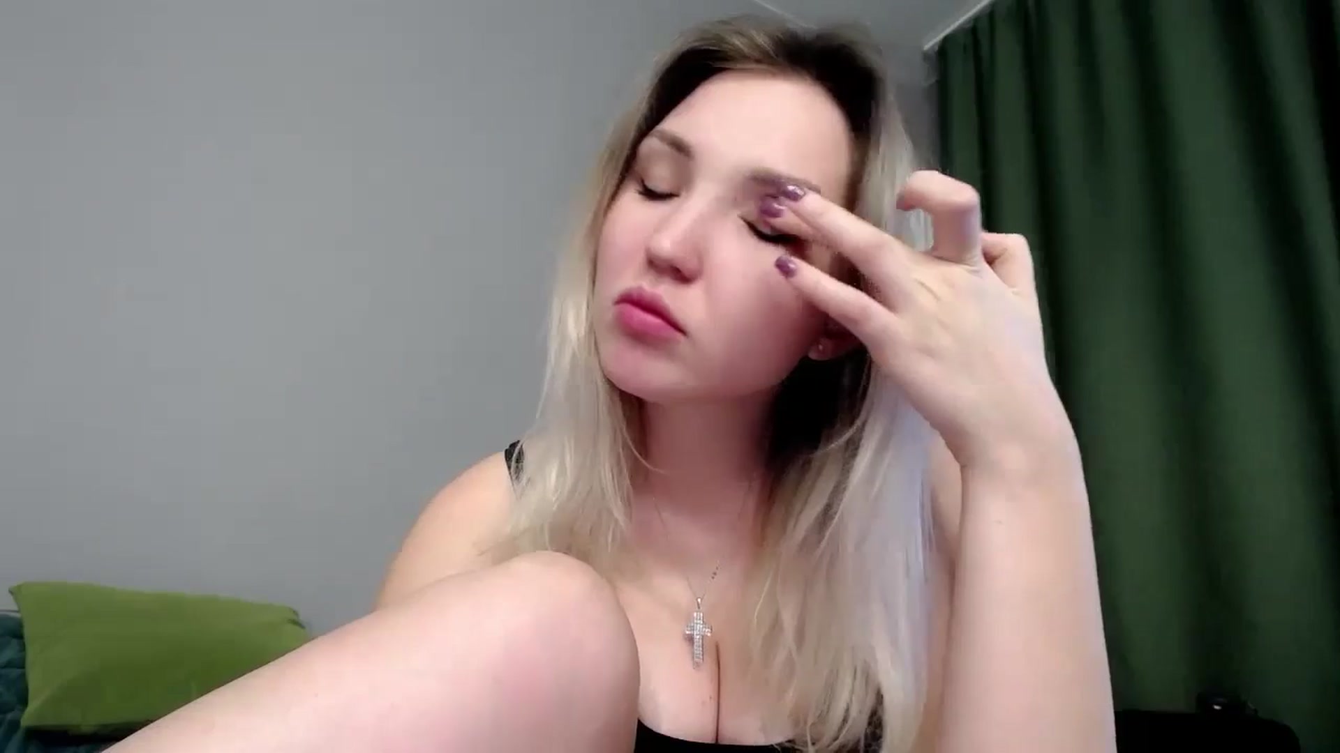 Gallery image thumbnail from Ashley_cutie_'s myfreecams stream on, 10/24/2024, 10:26 image 14 of 20