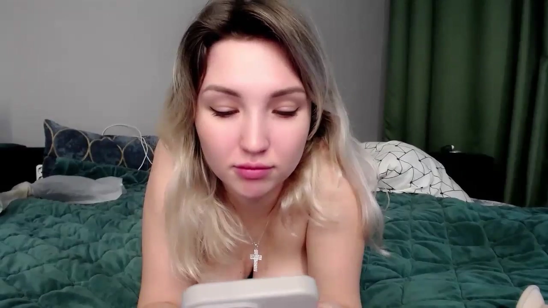 Gallery image thumbnail from Ashley_cutie_'s myfreecams stream on, 10/25/2024, 08:52 image 6 of 20