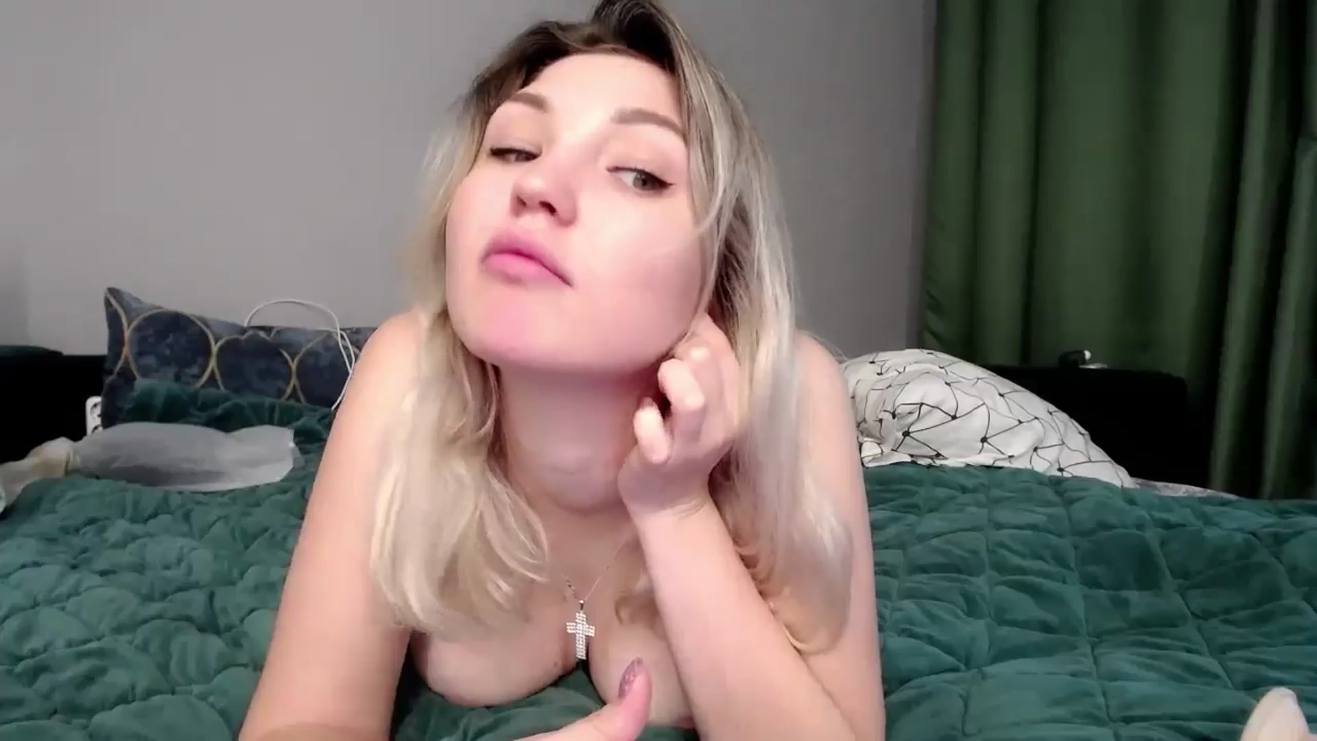 Gallery image thumbnail from Ashley_cutie_'s myfreecams stream on, 10/25/2024, 08:52 image 7 of 20