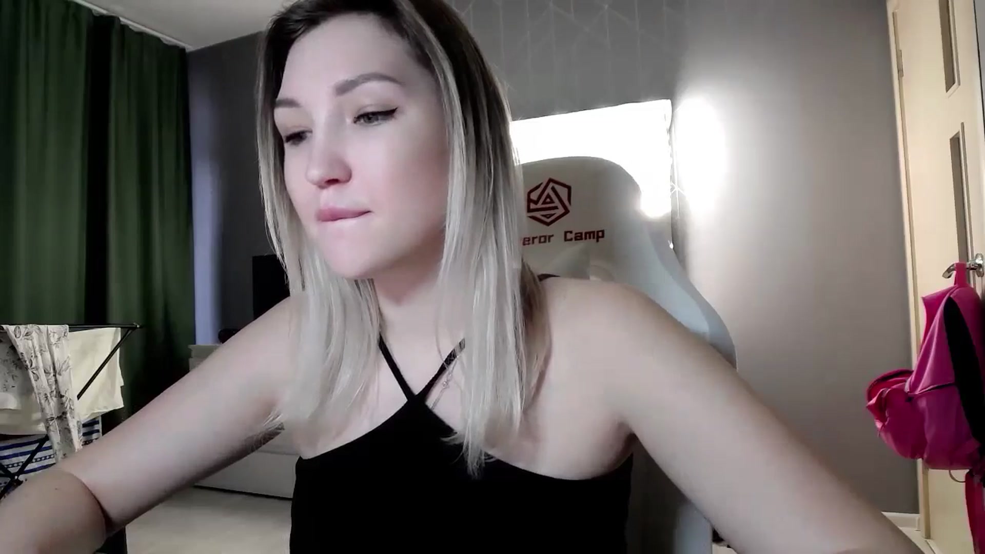 Gallery image thumbnail from Ashley_cutie_'s myfreecams stream on, 10/28/2024, 07:36 image 19 of 20
