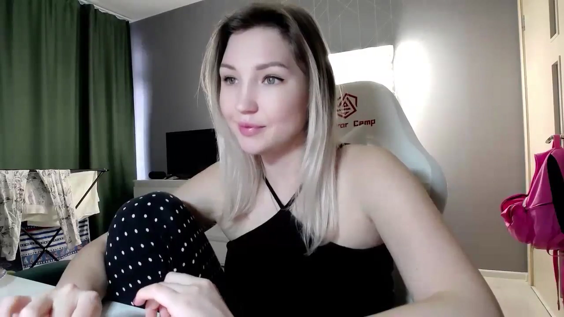 Gallery image thumbnail from Ashley_cutie_'s myfreecams stream on, 10/28/2024, 08:36 image 12 of 20