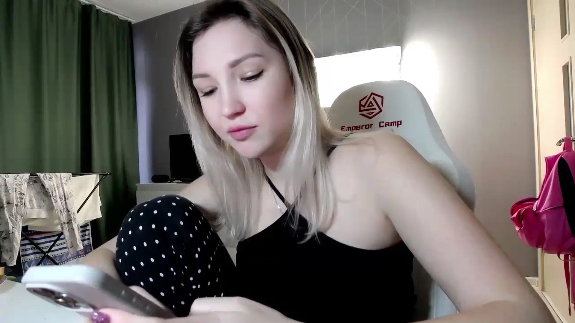 Gallery image thumbnail from Ashley_cutie_'s myfreecams stream on, 10/28/2024, 08:36 image 7 of 20