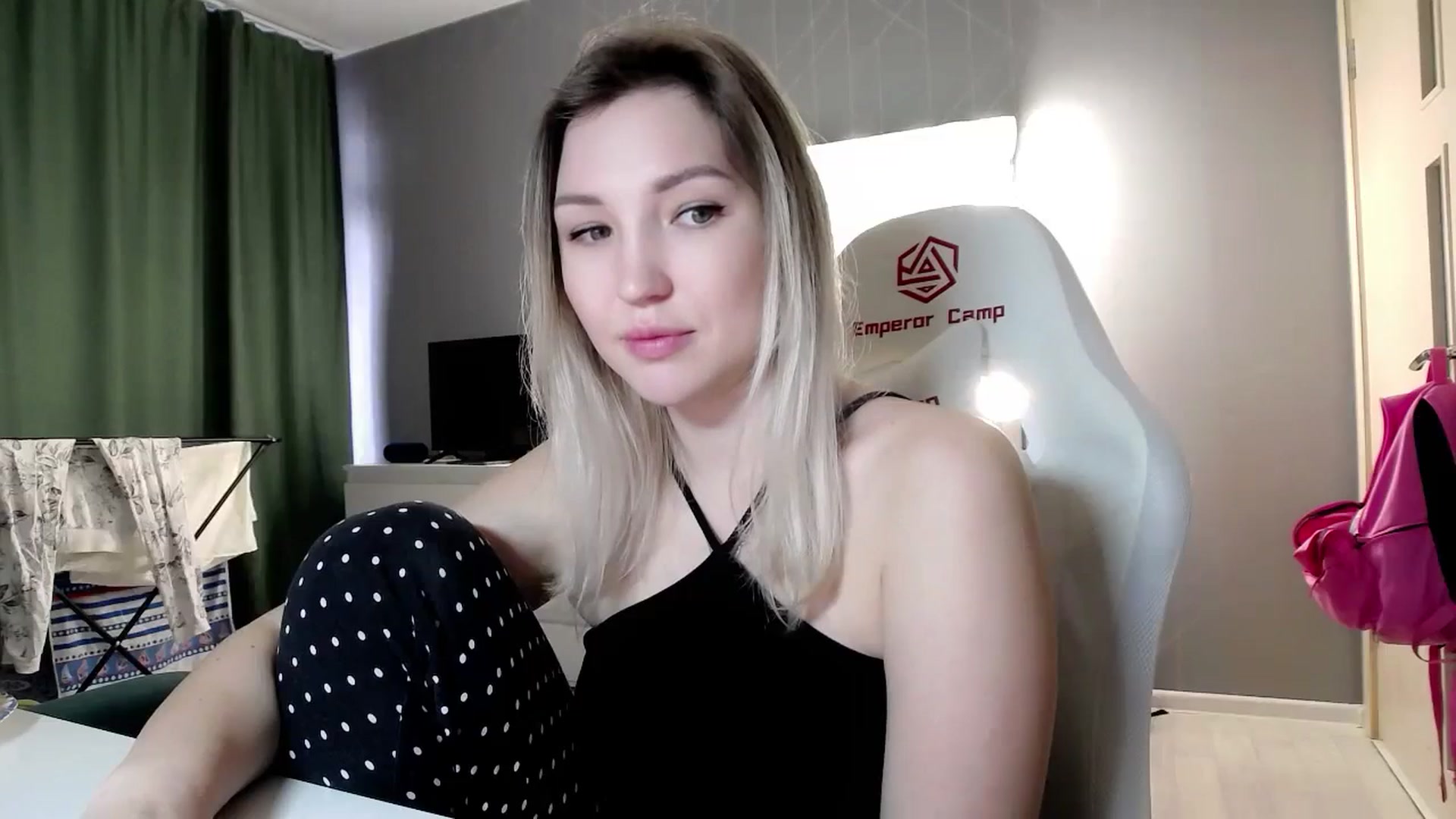 Gallery image thumbnail from Ashley_cutie_'s myfreecams stream on, 10/28/2024, 08:36 image 14 of 20