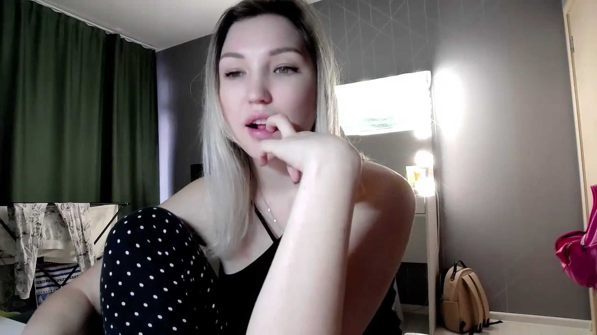 Gallery image thumbnail from Ashley_cutie_'s myfreecams stream on, 10/28/2024, 09:25 image 5 of 20