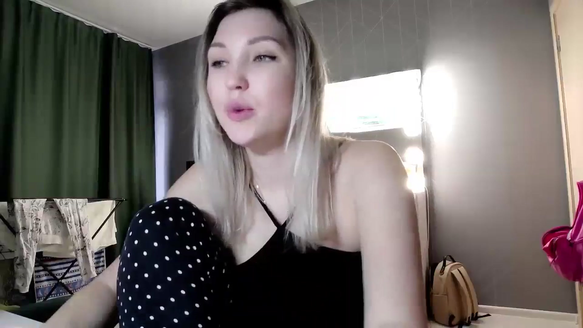 Gallery image thumbnail from Ashley_cutie_'s myfreecams stream on, 10/28/2024, 09:25 image 4 of 20