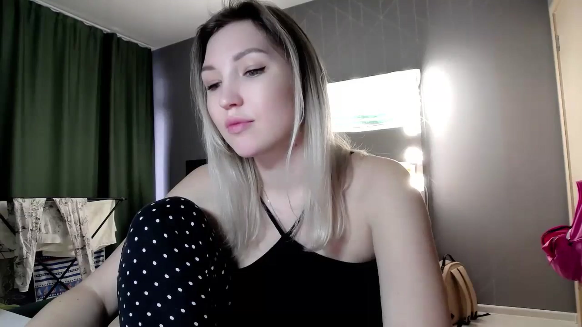 Gallery image thumbnail from Ashley_cutie_'s myfreecams stream on, 10/28/2024, 09:25 image 9 of 20