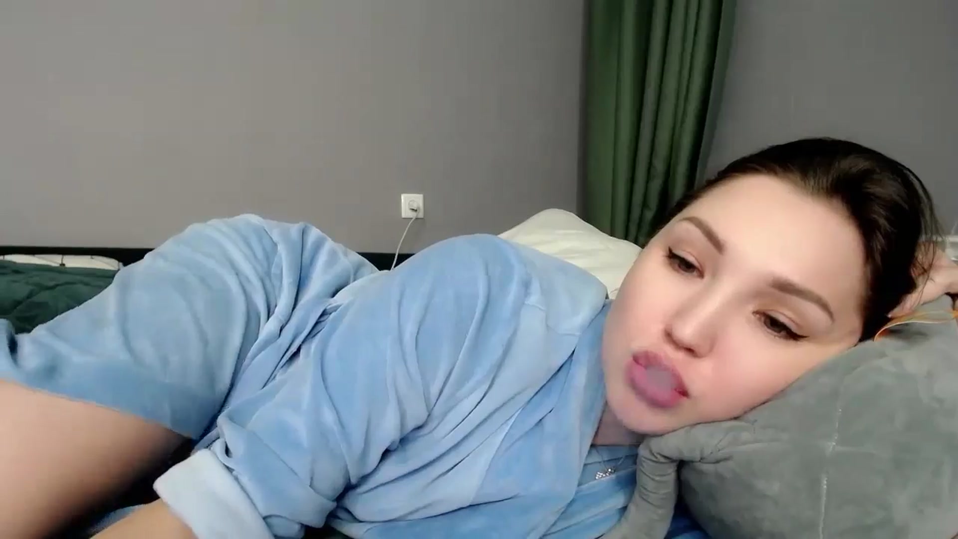 Gallery image thumbnail from Ashley_cutie_'s myfreecams stream on, 11/21/2024, 10:22 image 9 of 20