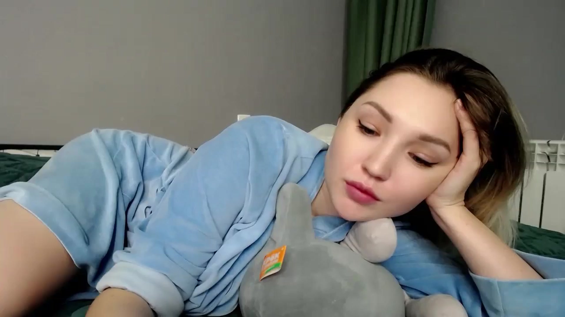 Gallery image thumbnail from Ashley_cutie_'s myfreecams stream on, 11/21/2024, 10:22 image 19 of 20