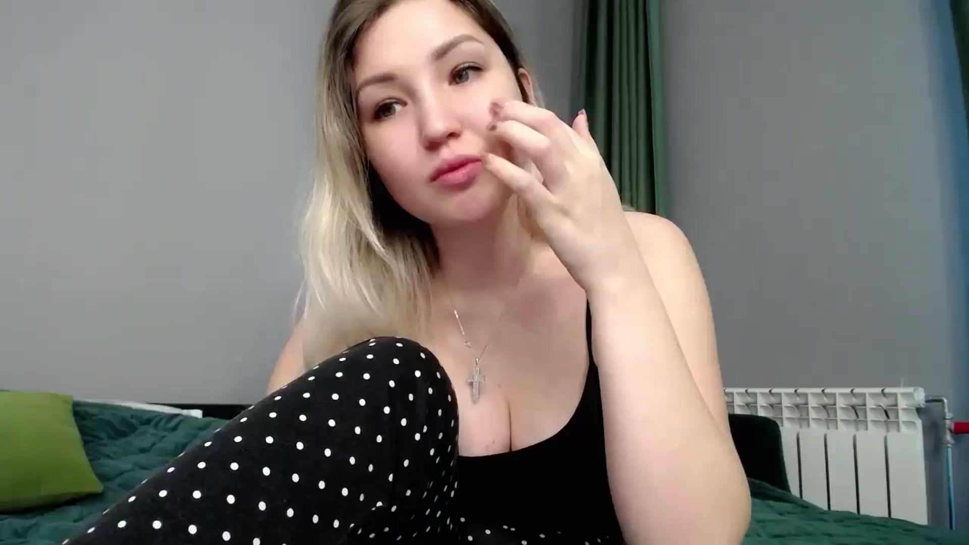 Gallery image thumbnail from Ashley_cutie_'s myfreecams stream on, 11/26/2024, 08:07 image 10 of 20
