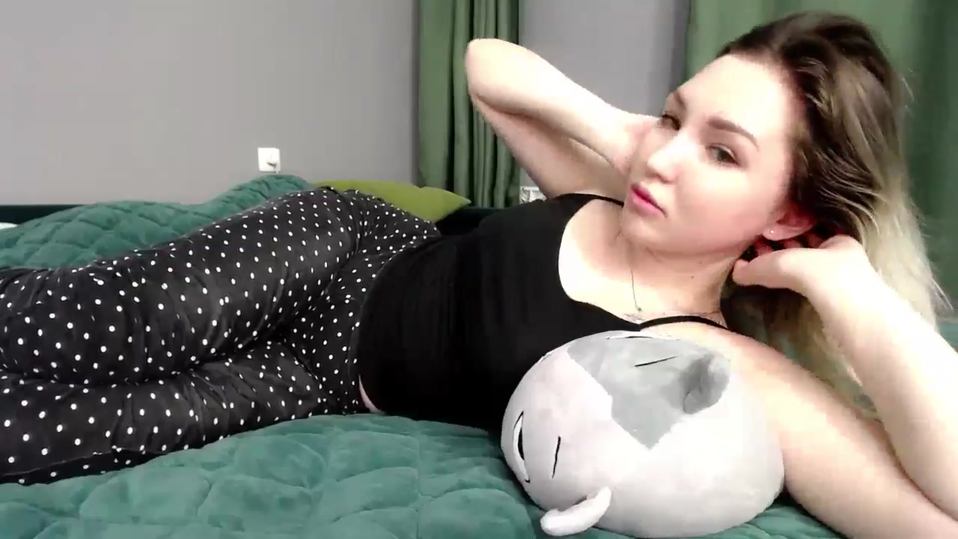 Gallery image thumbnail from Ashley_cutie_'s myfreecams stream on, 11/27/2024, 09:30 image 15 of 20
