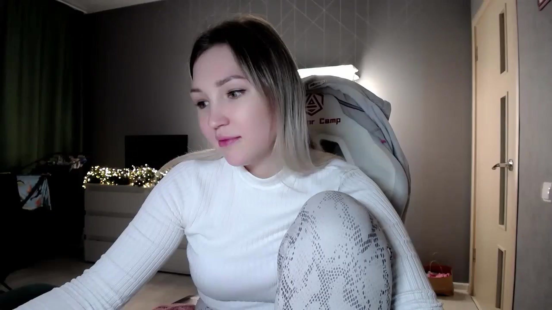 Gallery image thumbnail from Ashley_cutie_'s myfreecams stream on, 11/30/2024, 13:56 image 15 of 20