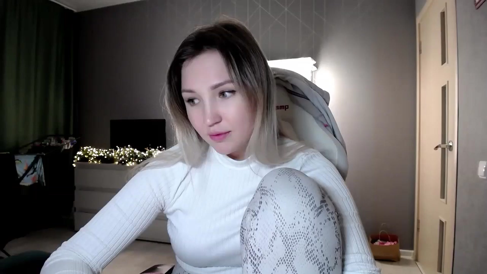 Gallery image thumbnail from Ashley_cutie_'s myfreecams stream on, 11/30/2024, 13:56 image 18 of 20