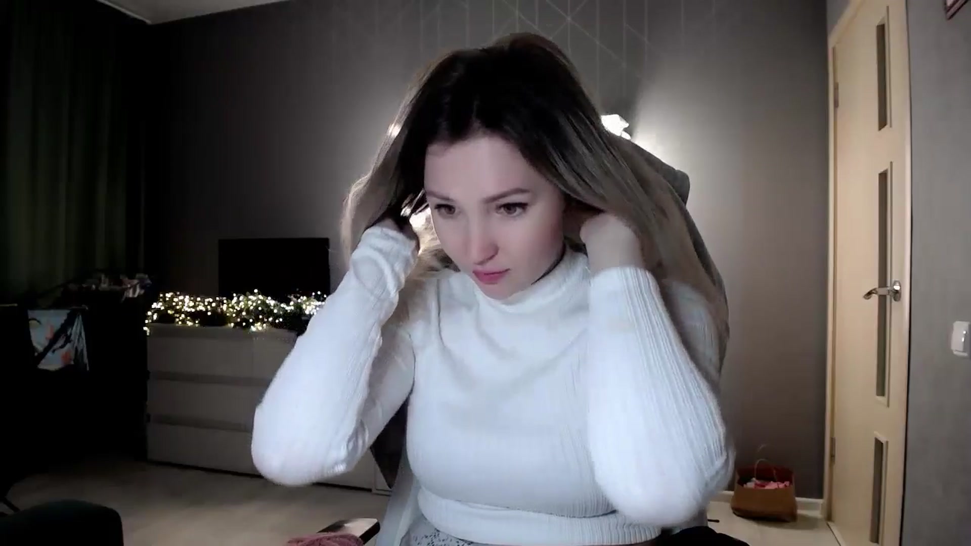 Gallery image thumbnail from Ashley_cutie_'s myfreecams stream on, 11/30/2024, 13:56 image 3 of 20