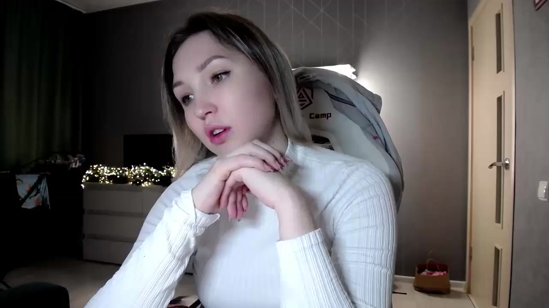 Gallery image thumbnail from Ashley_cutie_'s myfreecams stream on, 11/30/2024, 13:56 image 11 of 20